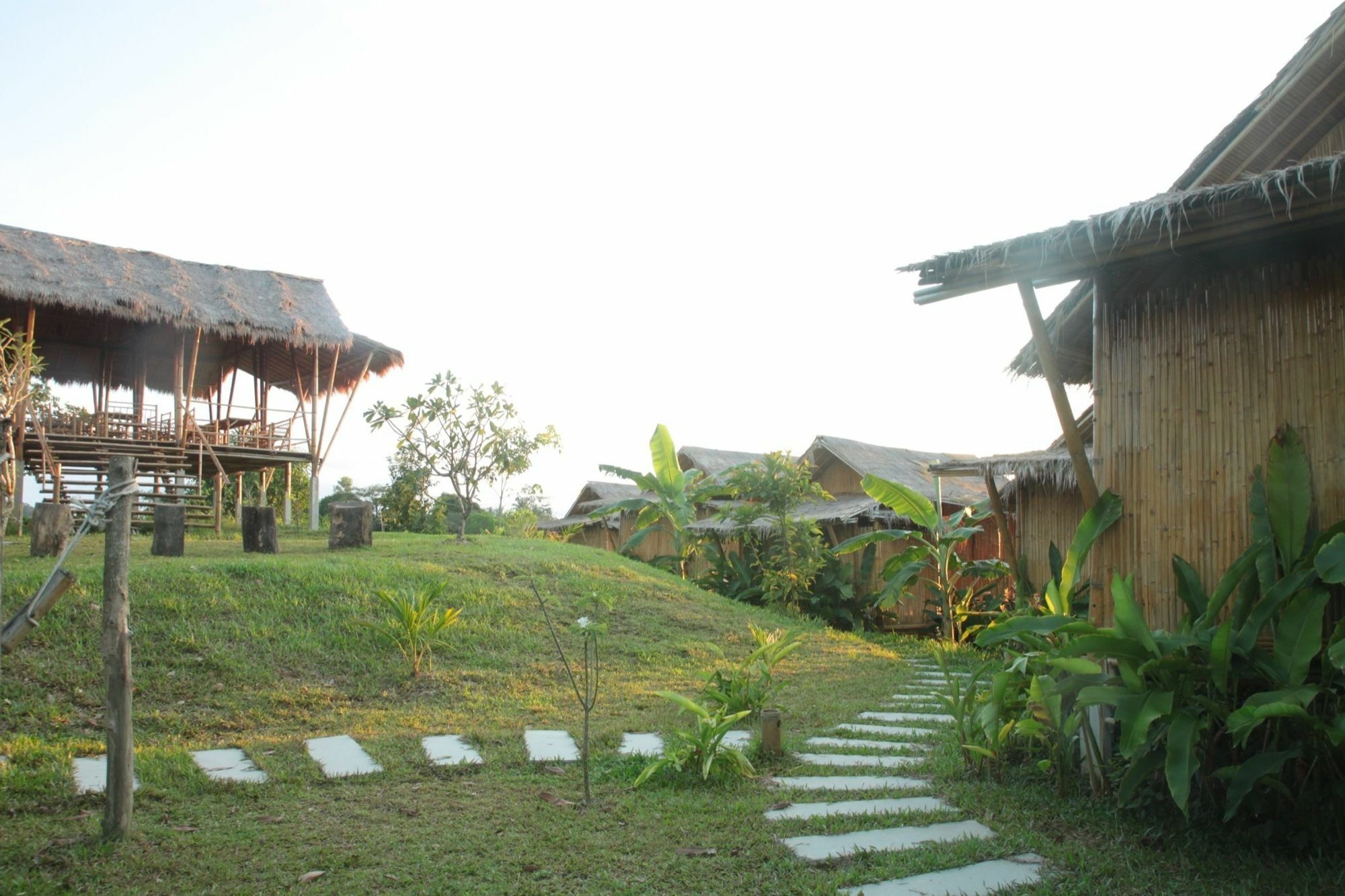 Lodge Phuree Hut Koh Phayam
