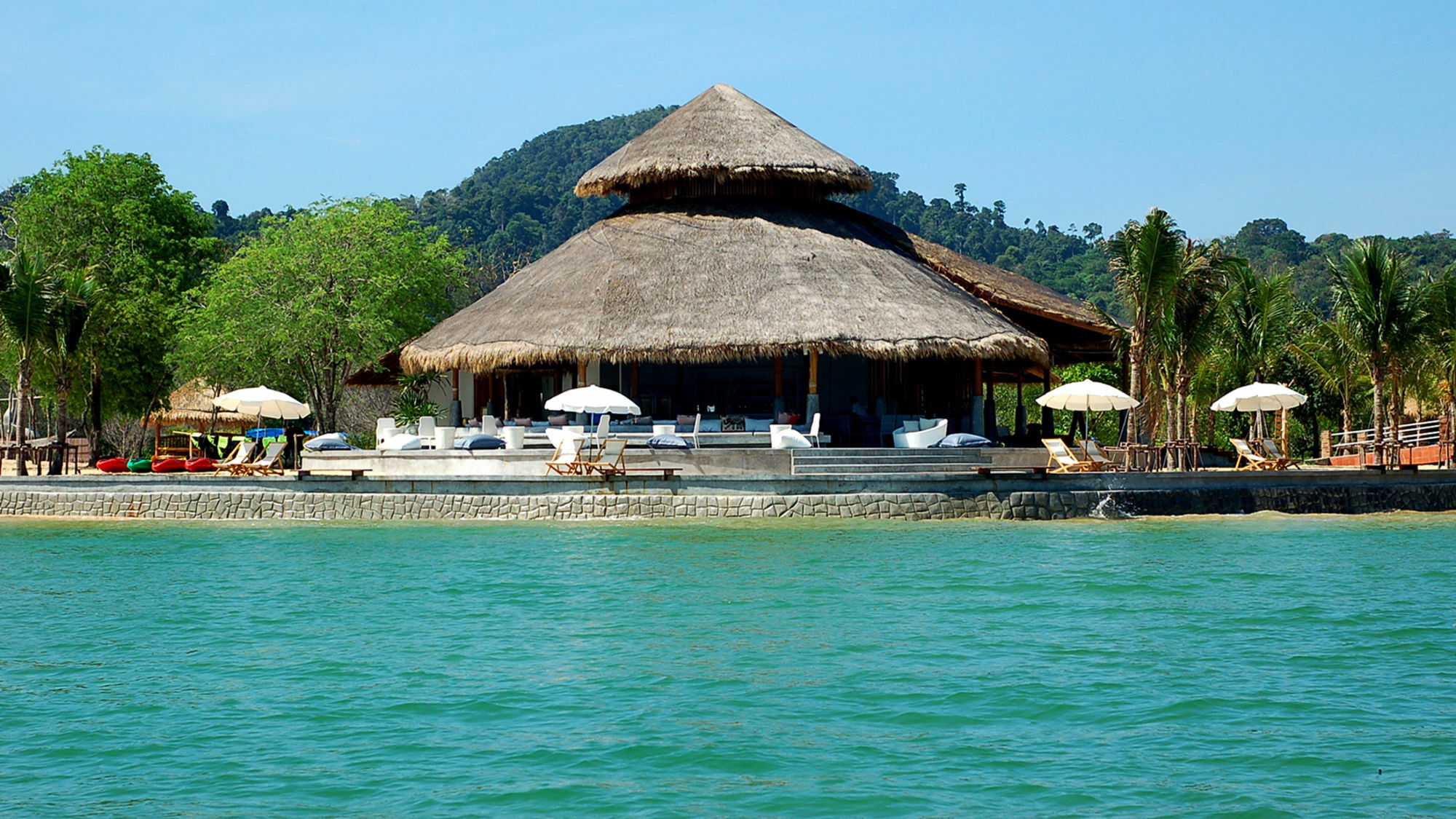 The Blue Sky Resort@ Koh Payam Resort