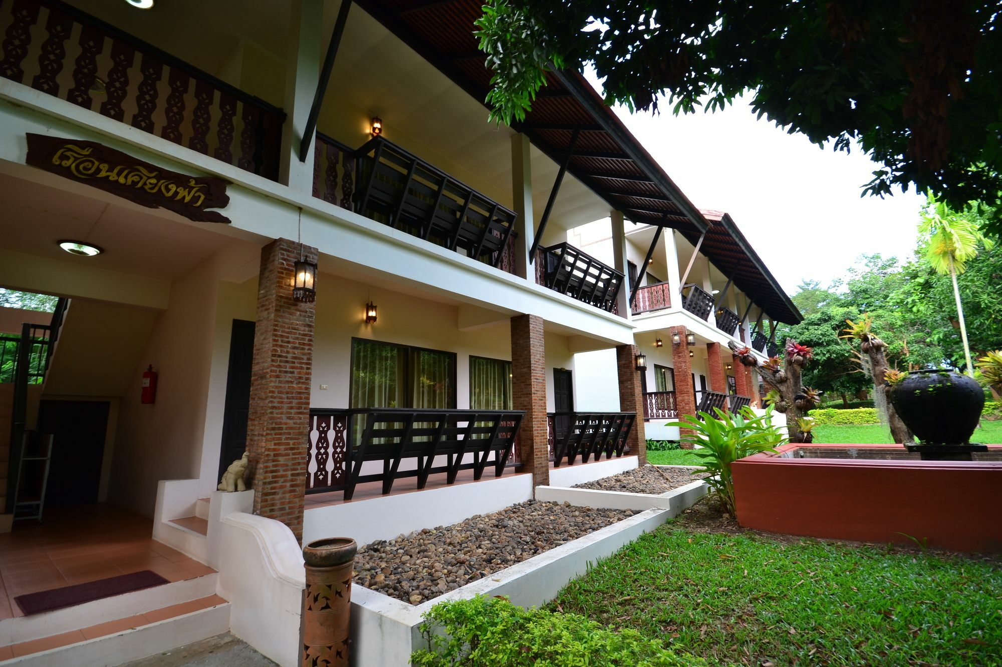 Touch Star - Doi Inthanon Resort