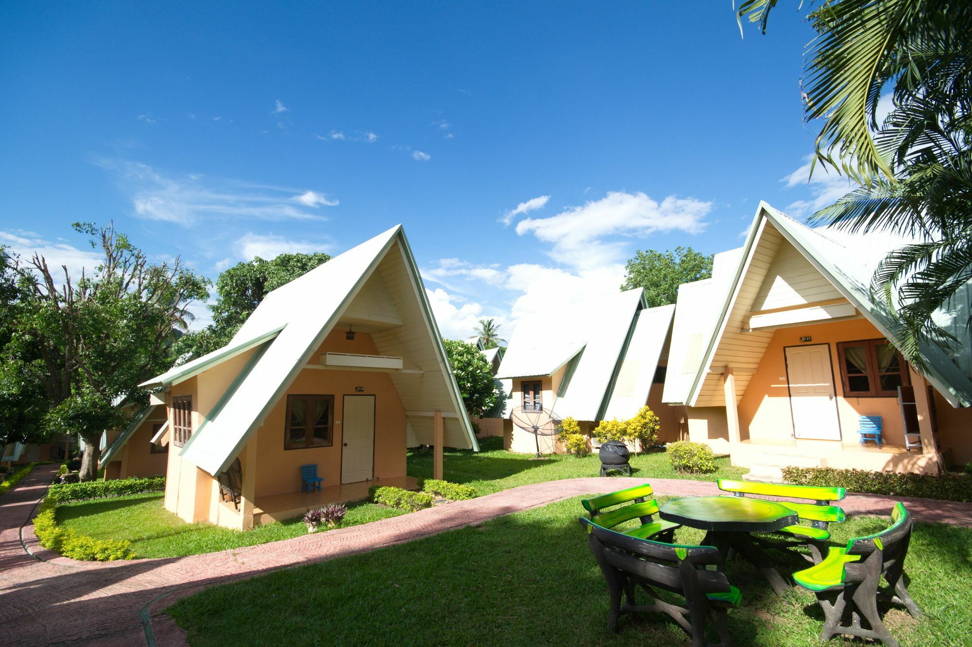 Touch Star - Doi Inthanon Resort Chom Thong