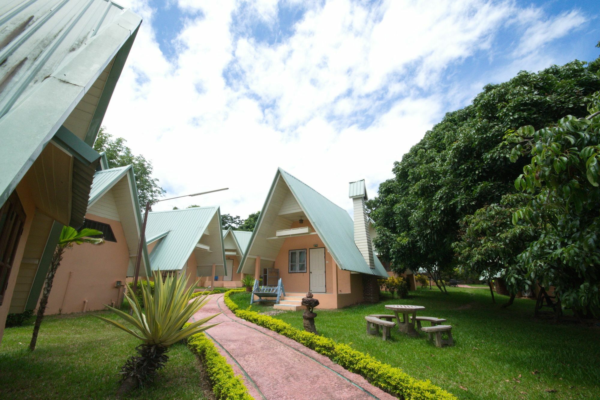 Touch Star - Doi Inthanon 3*