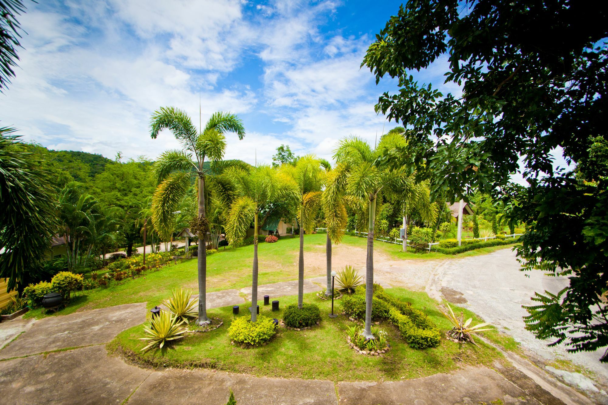 Touch Star - Doi Inthanon 3*