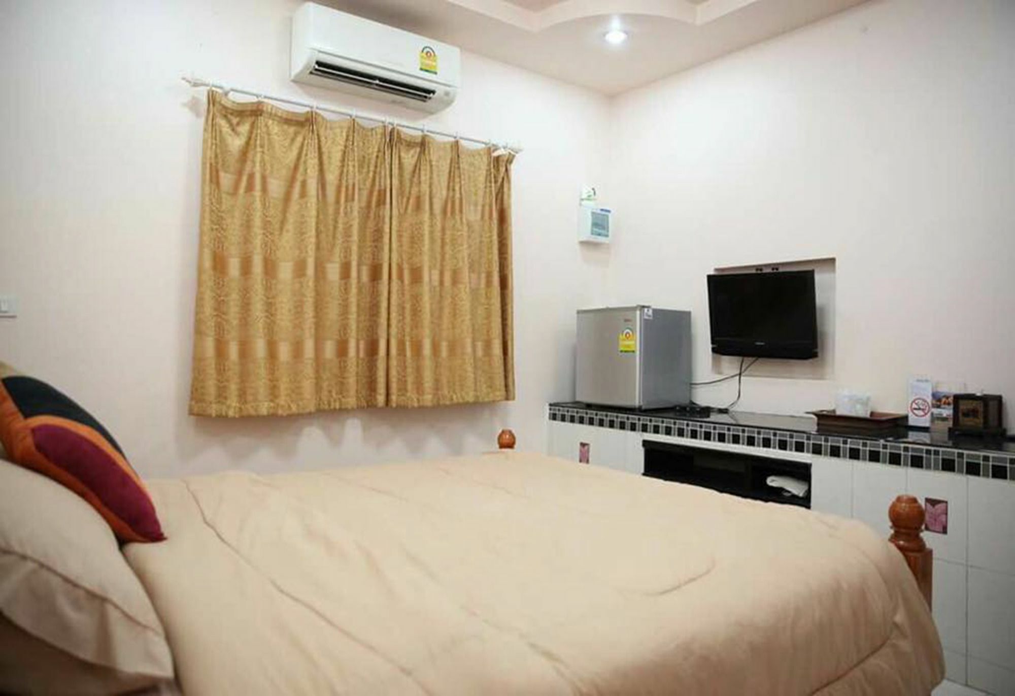 Supapit Resort 3*