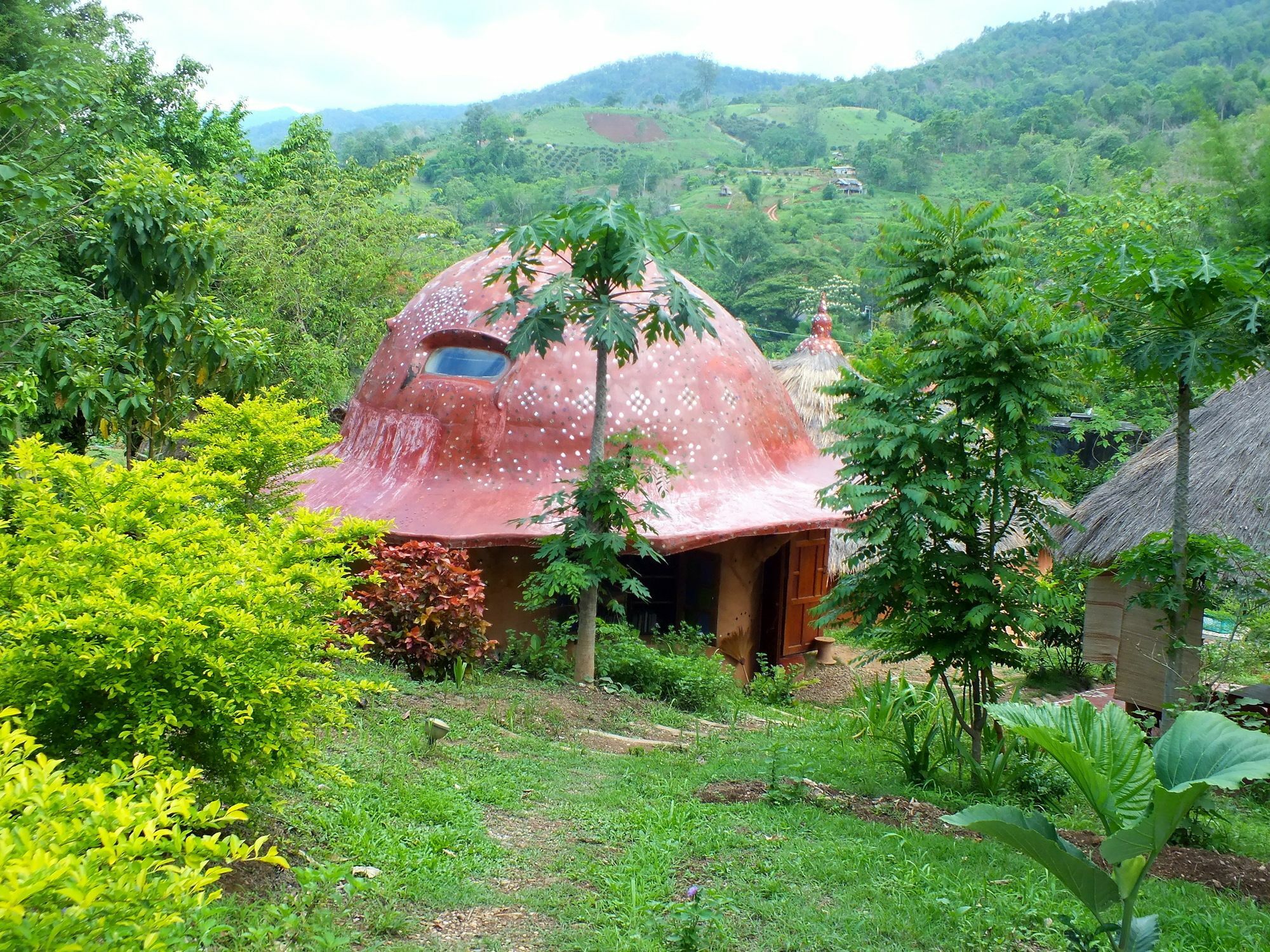 Bed & Breakfast Roundhouses Chiang Dao