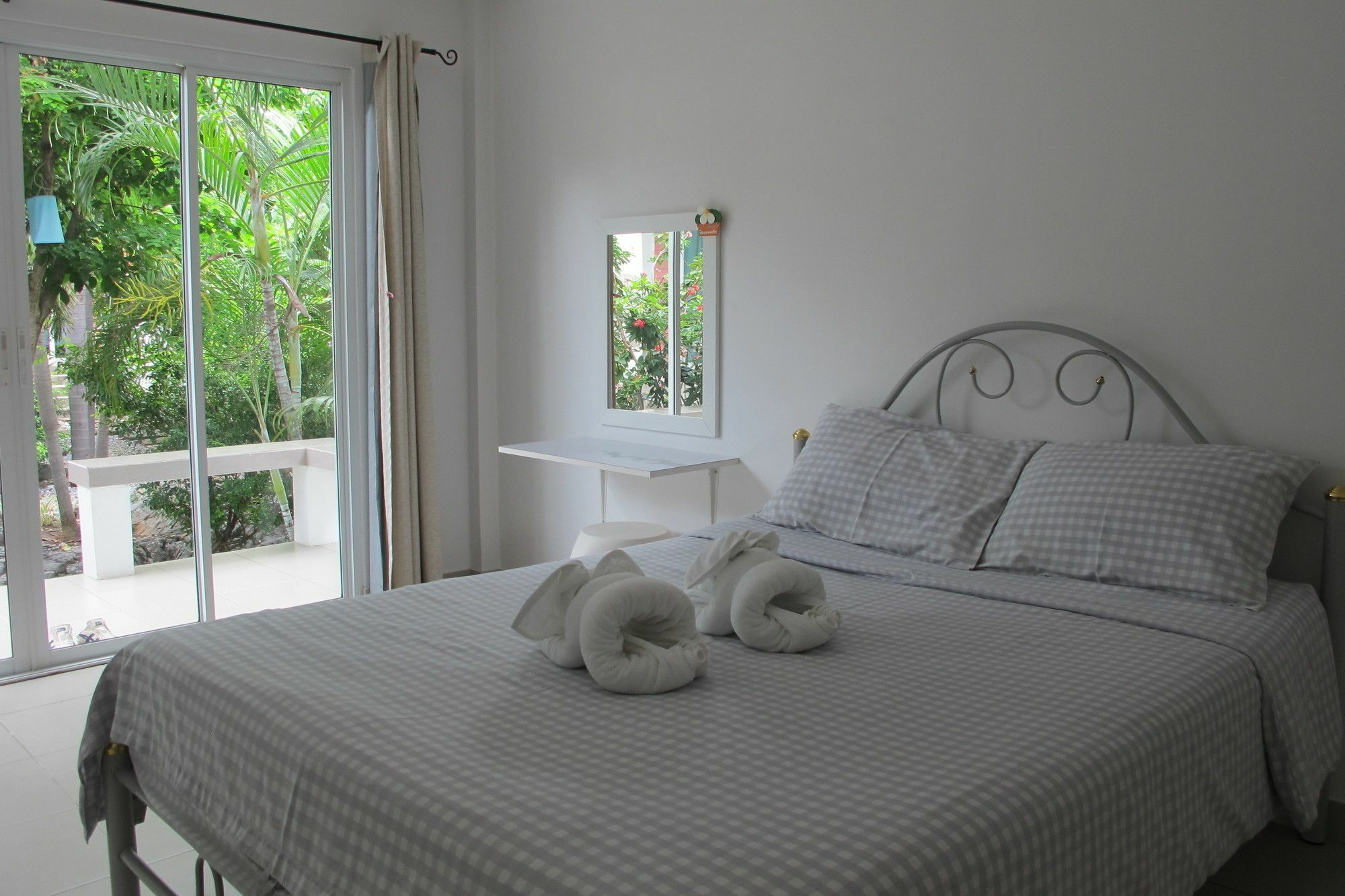 Charlie's Resort
