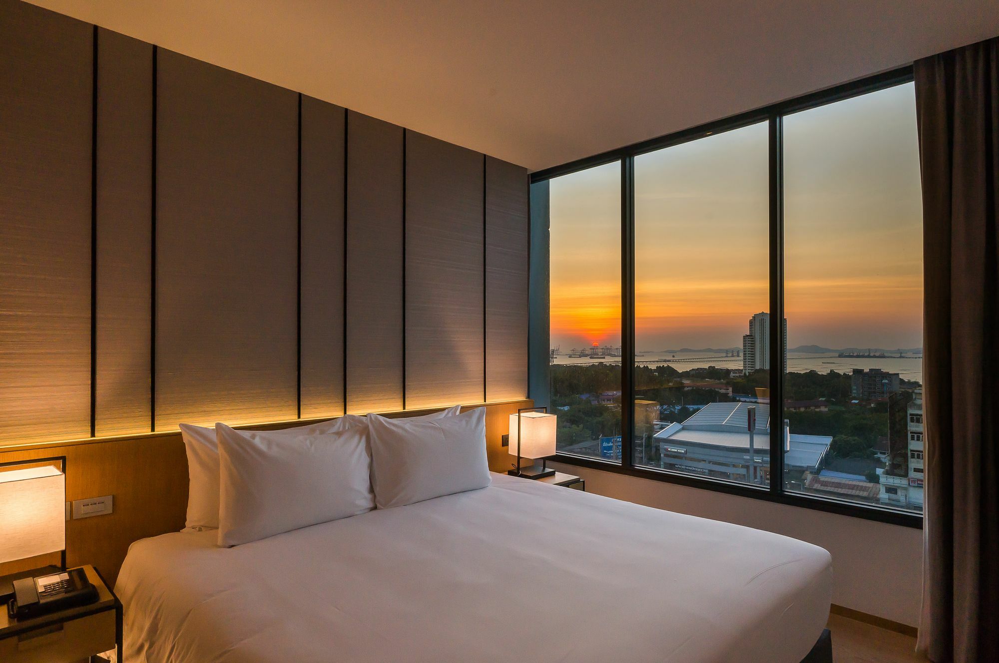Hotel Arize Sri Racha 5*