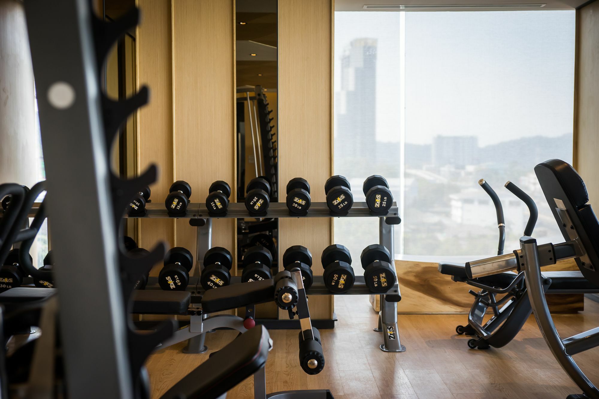 Hotel Arize Sri Racha 5*
