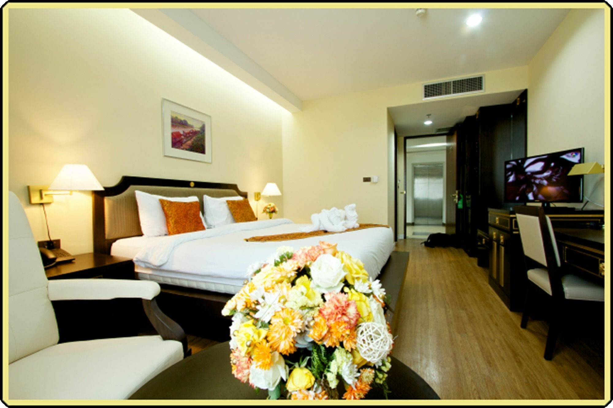 Wangchan Riverview 3*