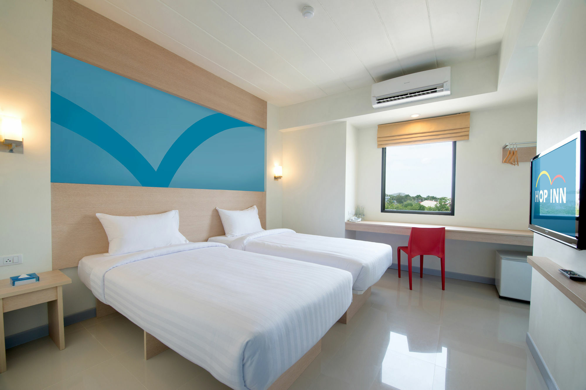 Hop Hotel