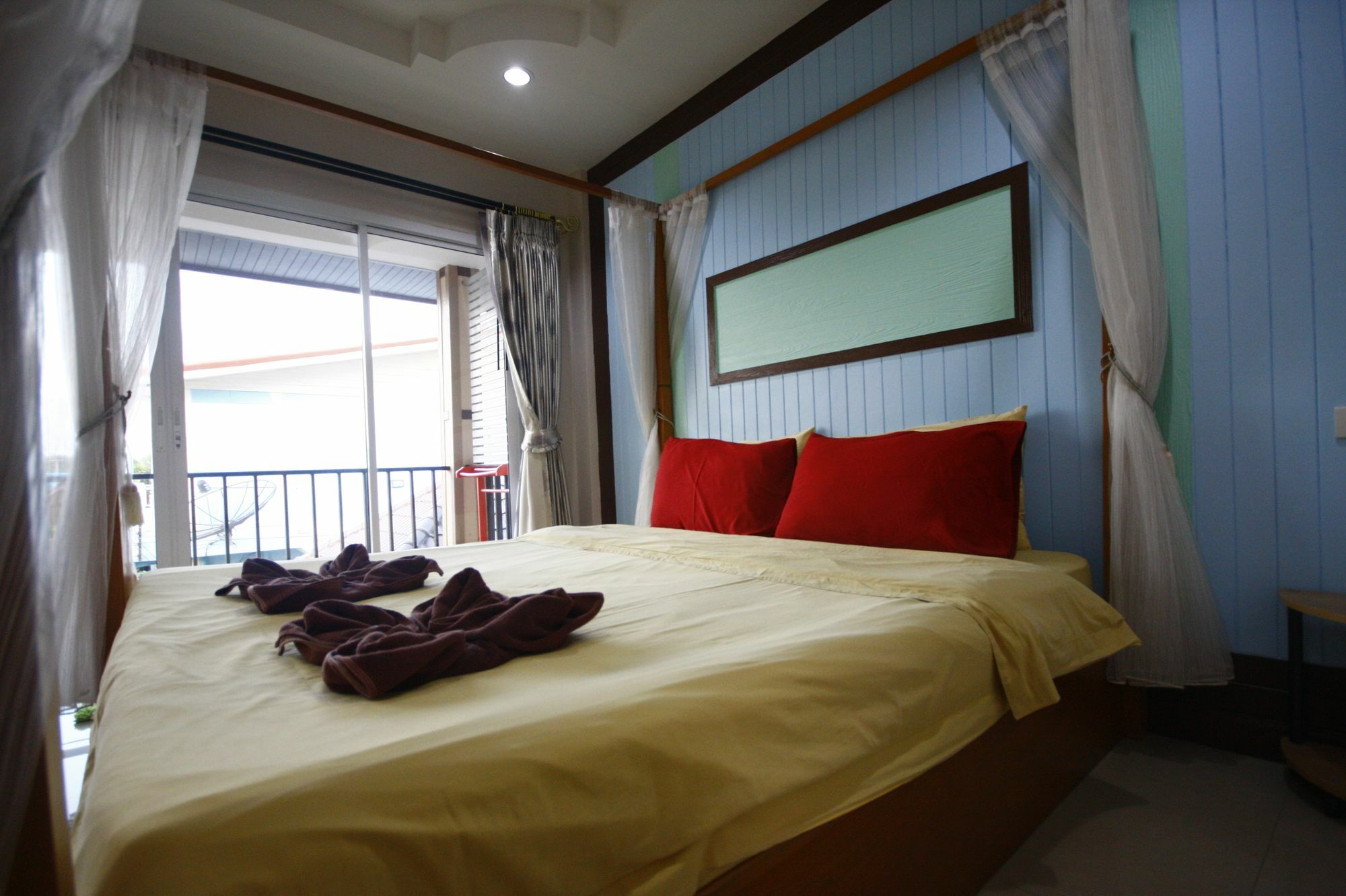 Sea Side Resort
