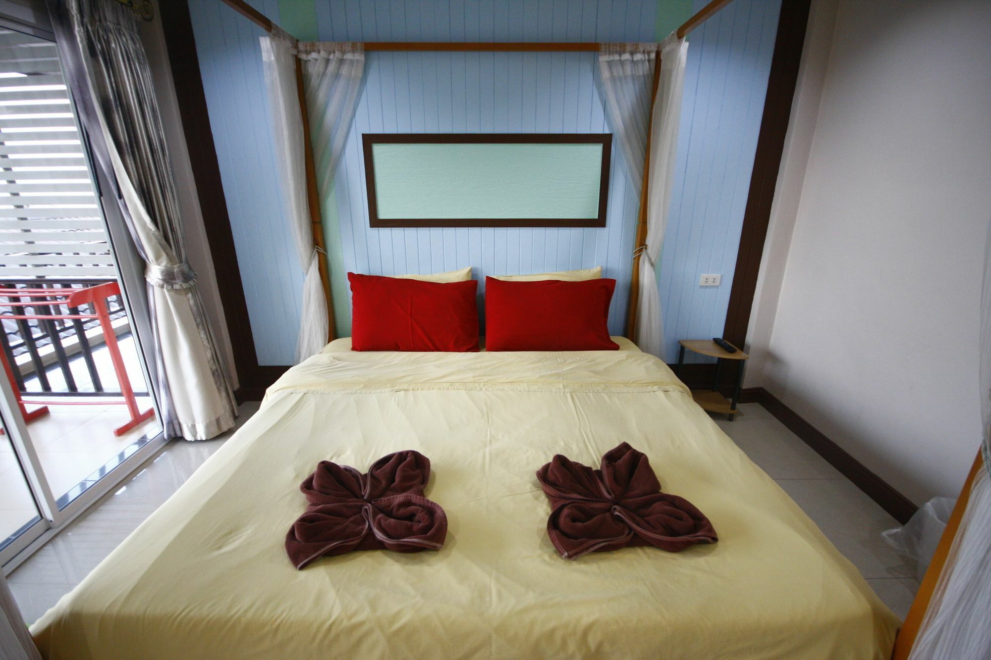 Sea Side Resort