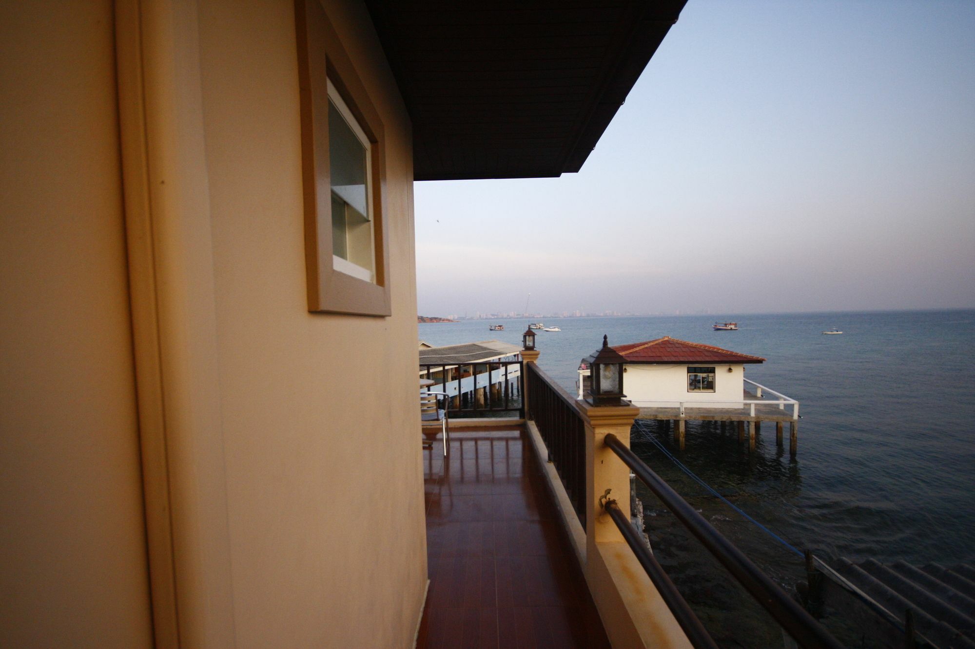 Sea Side 3* Ko Lan