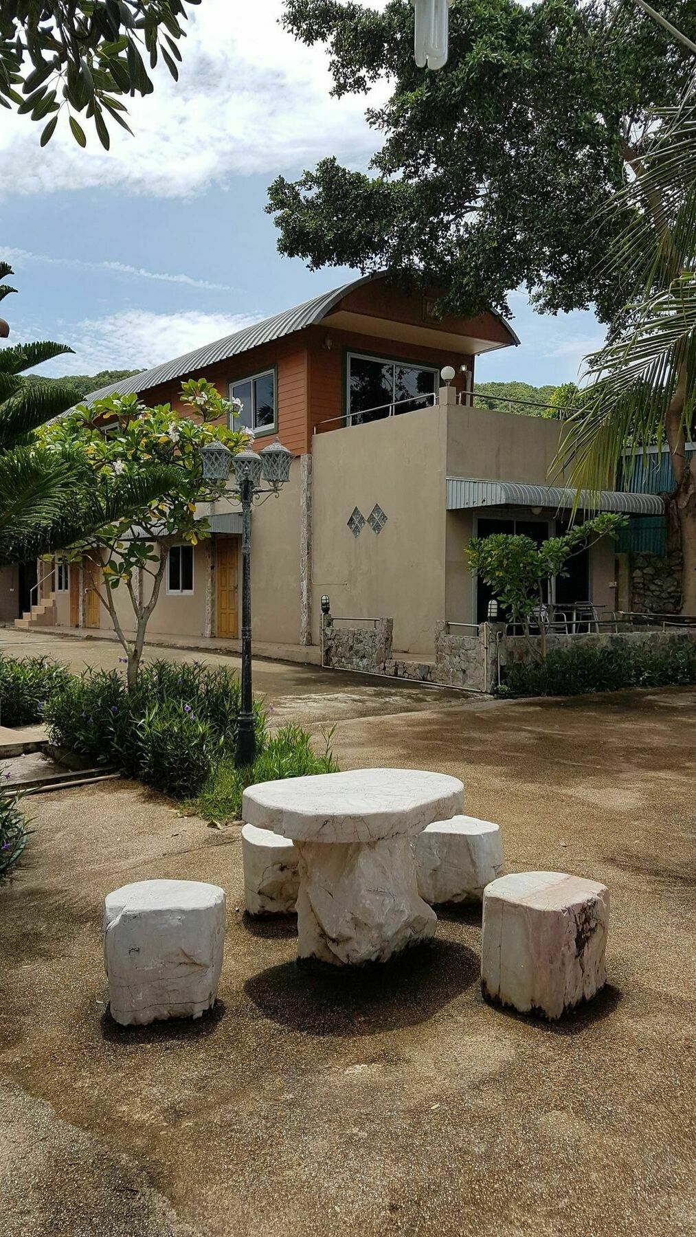 Hotel Charm De Praia de Chao Lao