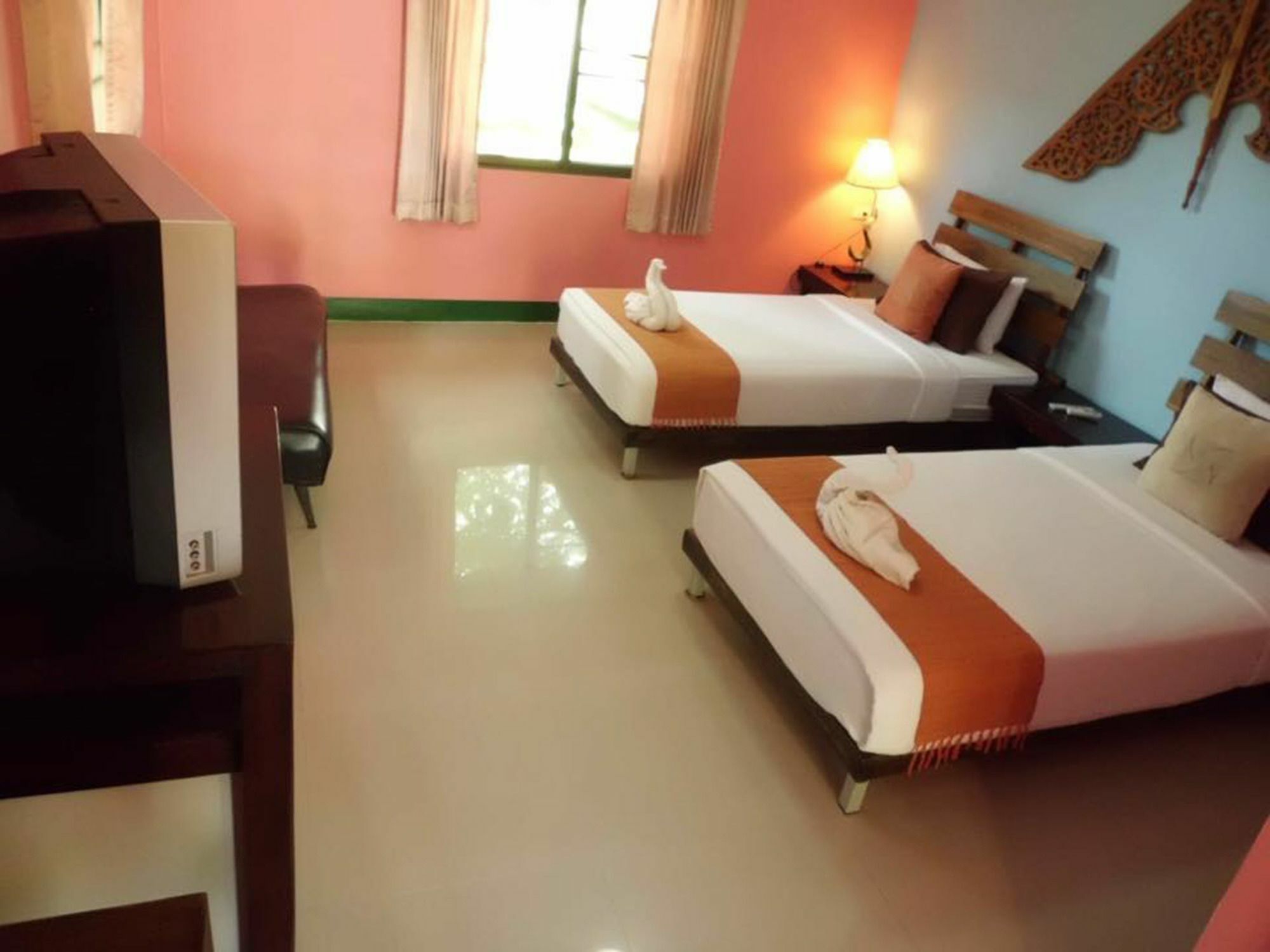 Resort Ruen Kaew 3*