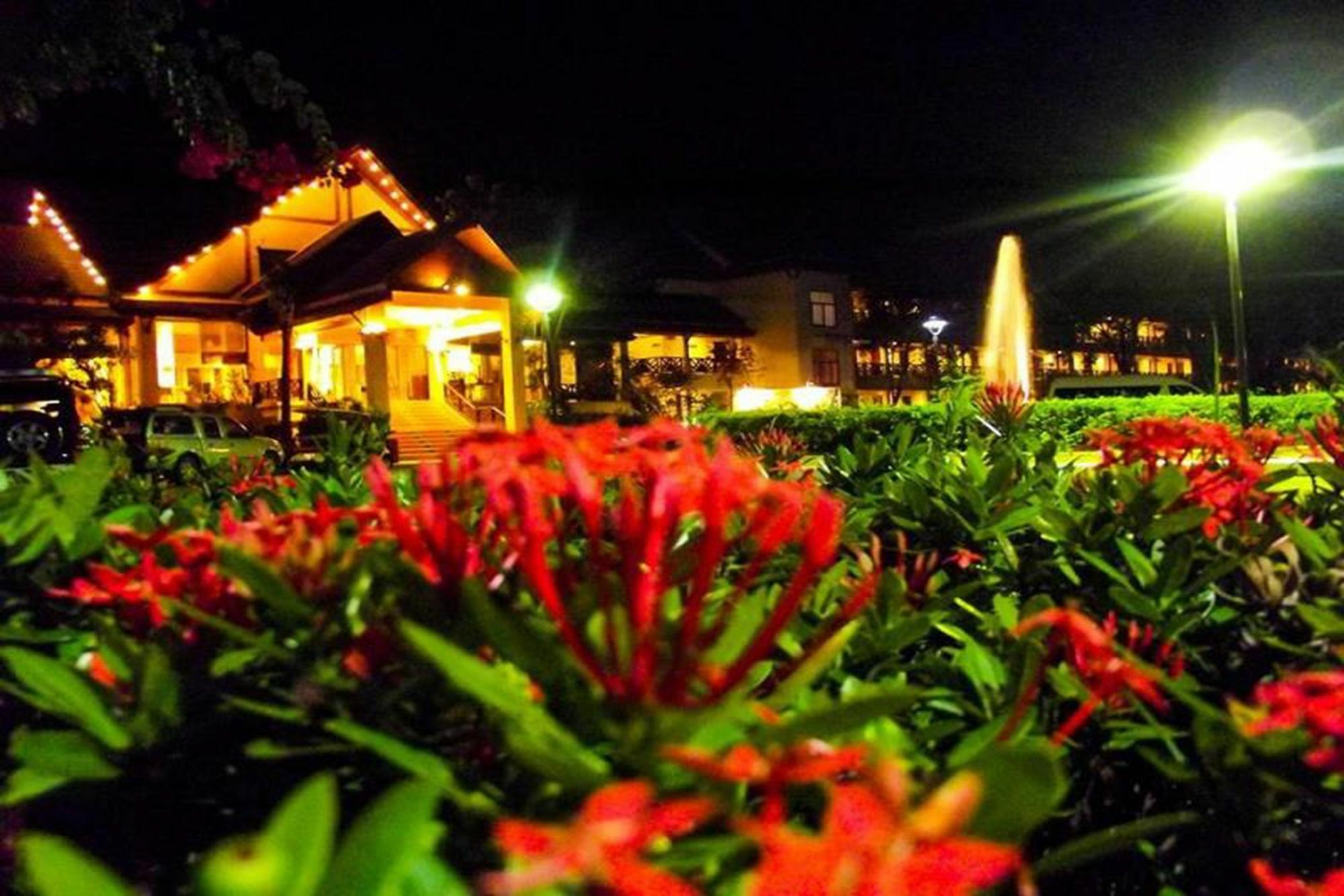 Ubon Buri & 4* Warin Chamrap