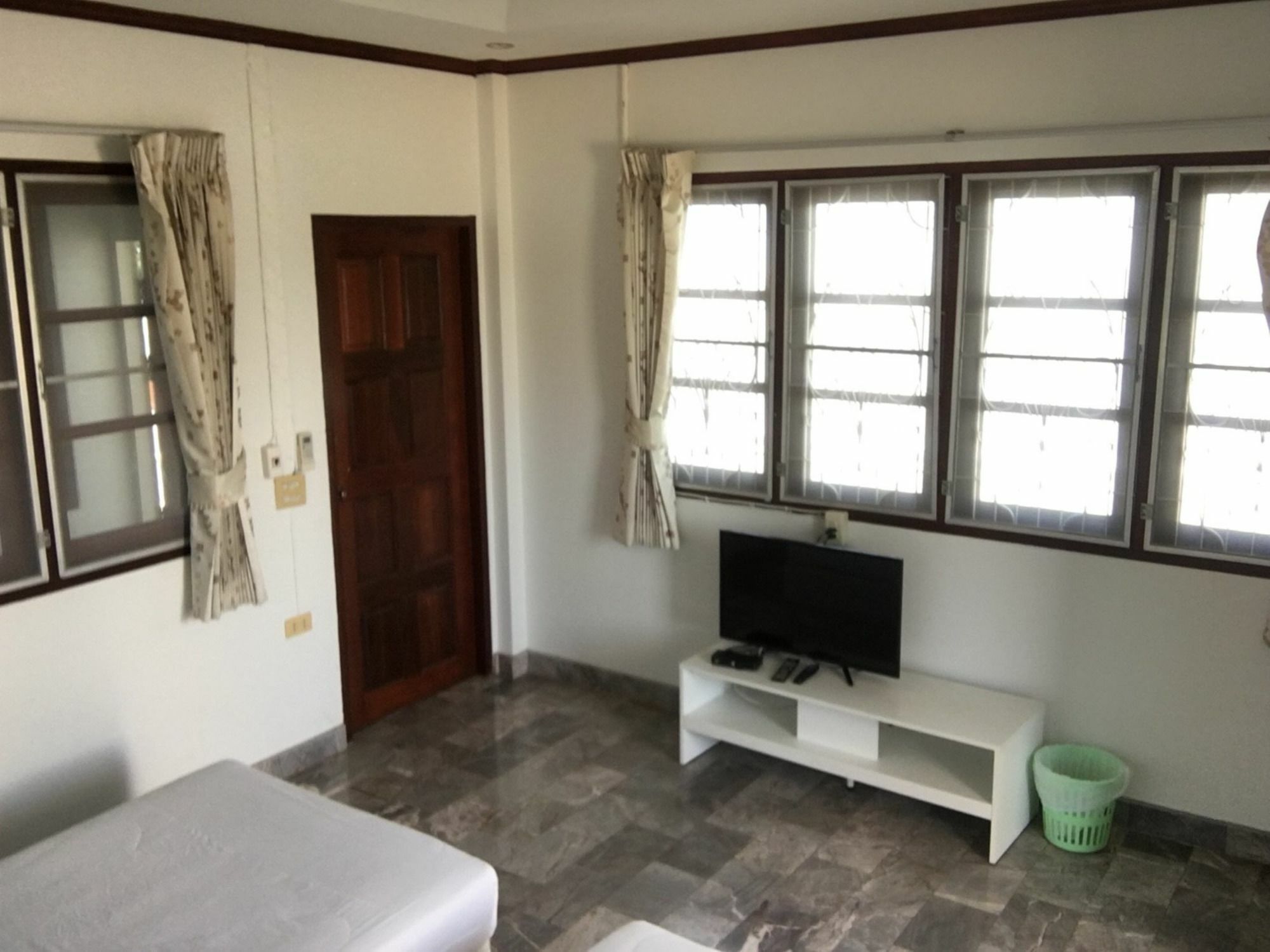 ฟ้าทะลายโจรรีสอร์ท Prachuap Khiri Khan