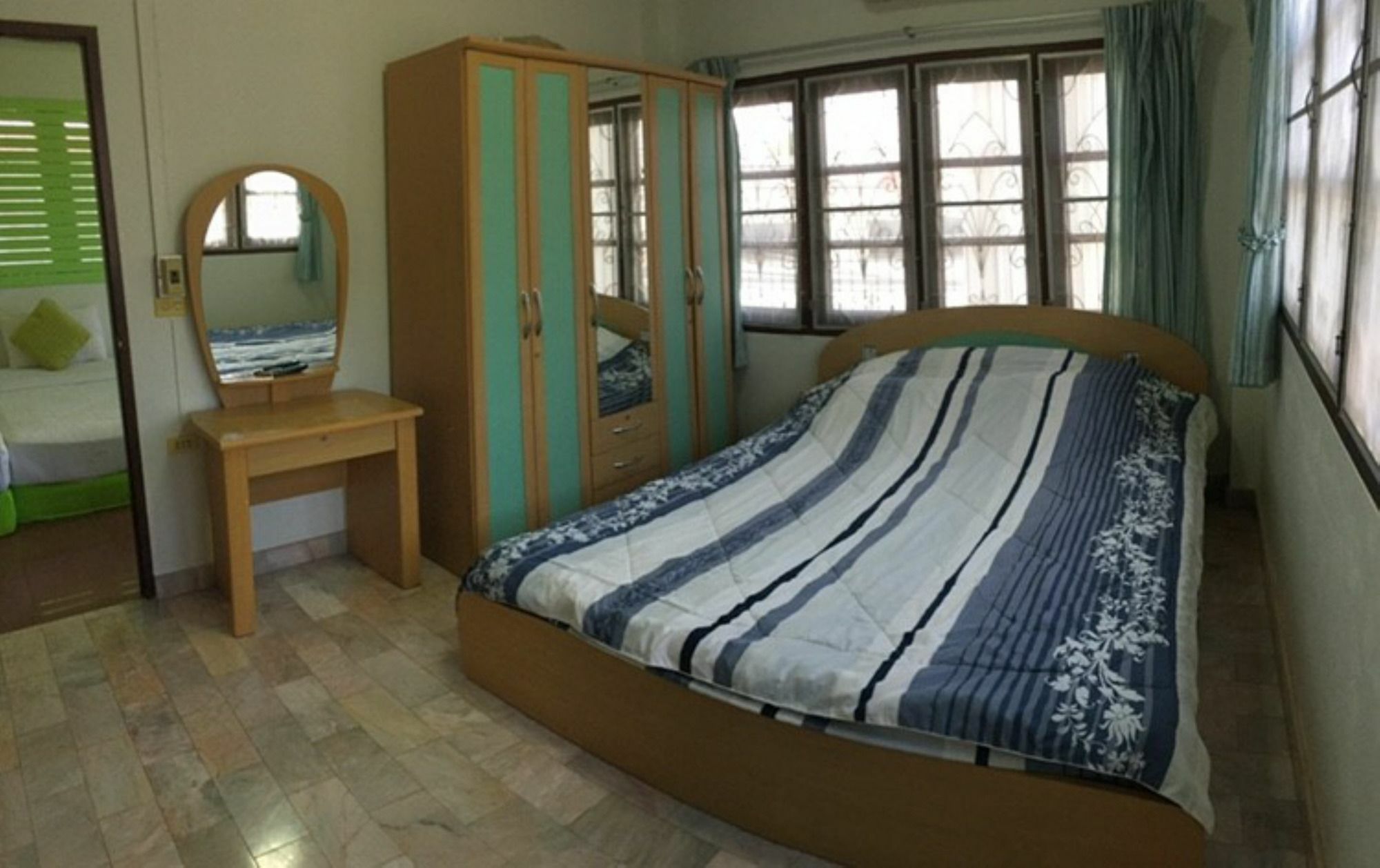 Hotel ฟ้าทะลายโจรรีสอร์ท