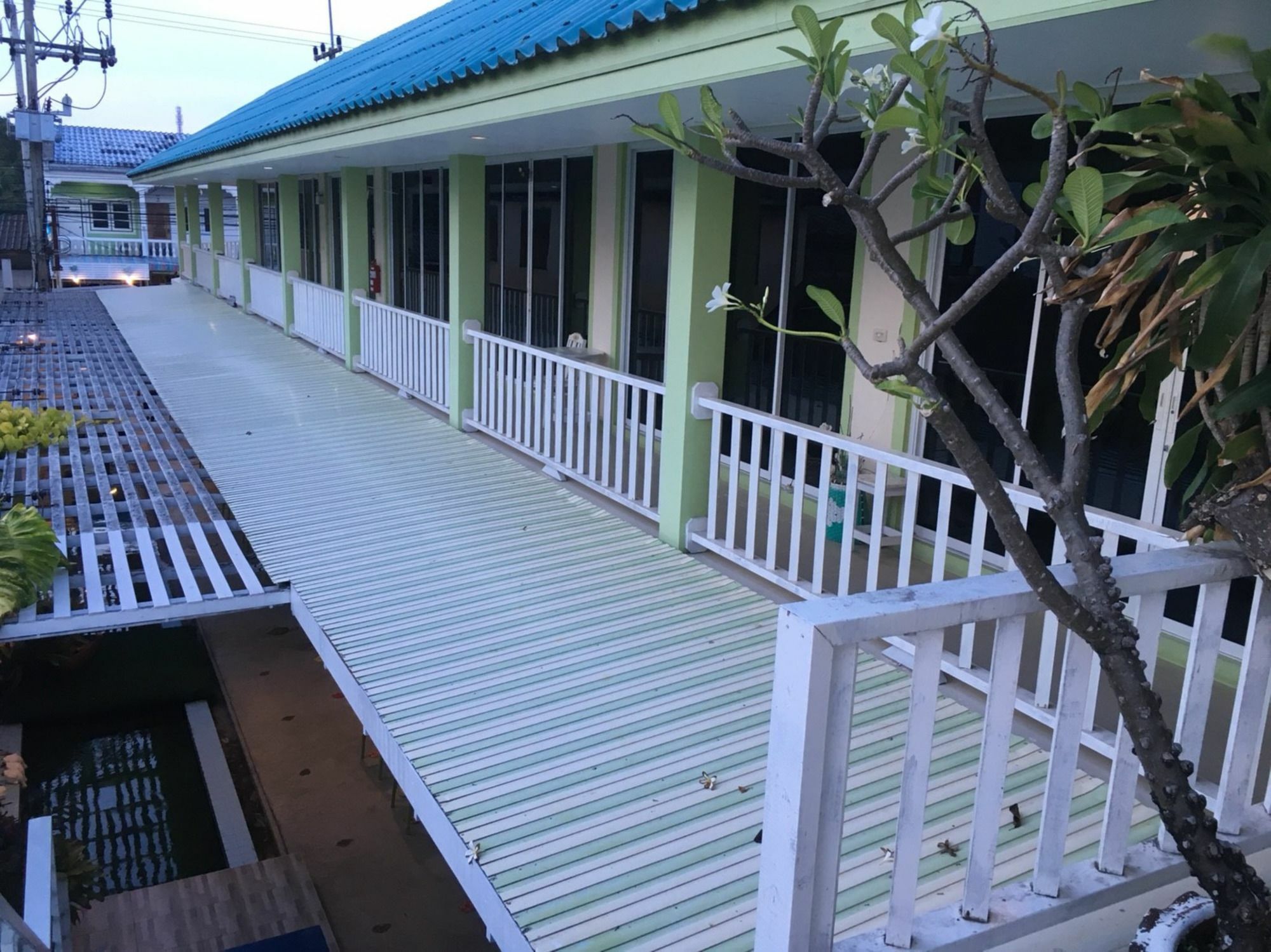 ฟ้าทะลายโจรรีสอร์ท Hotel 2*