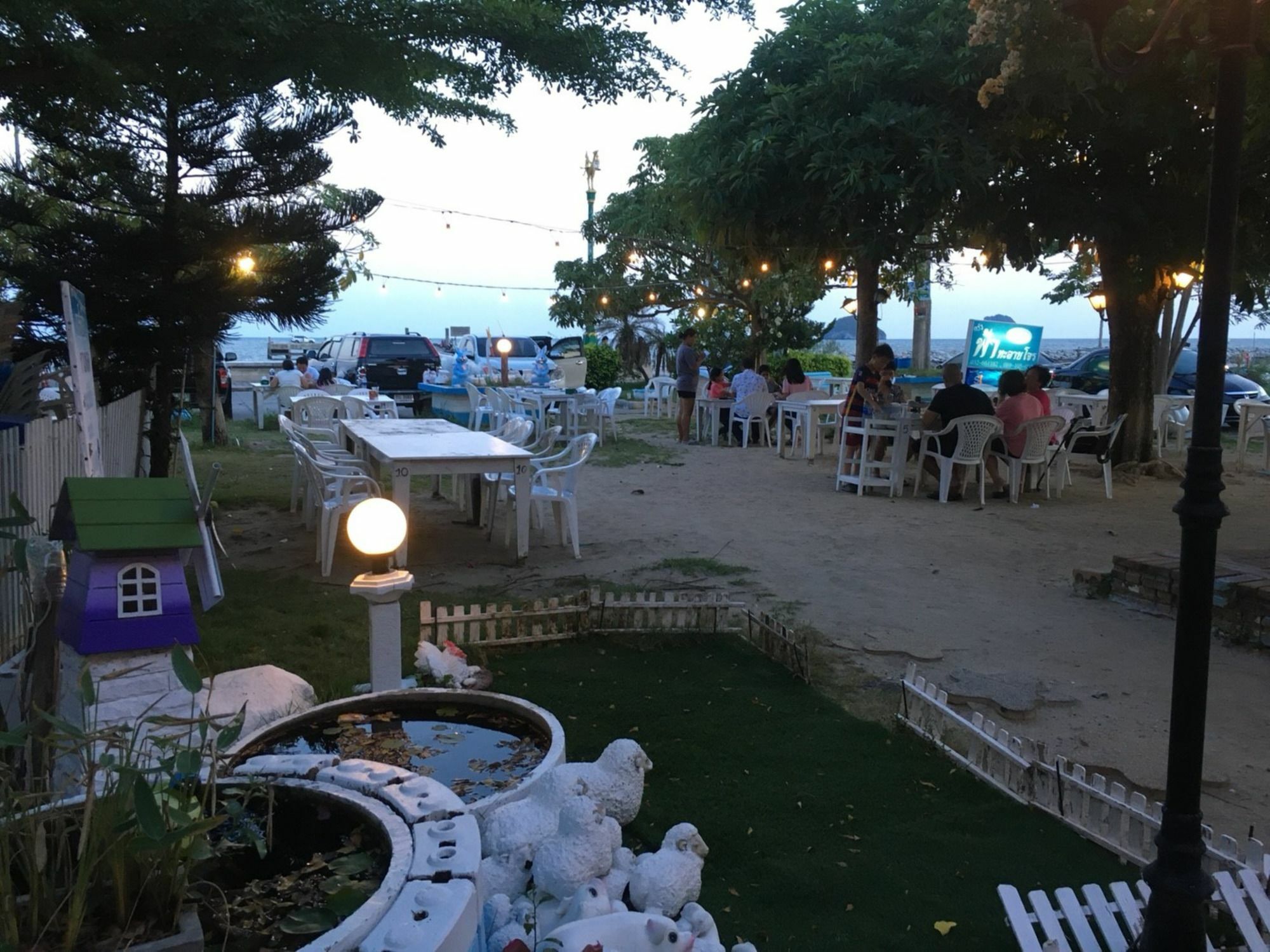ฟ้าทะลายโจรรีสอร์ท 2* Prachuap Khiri Khan
