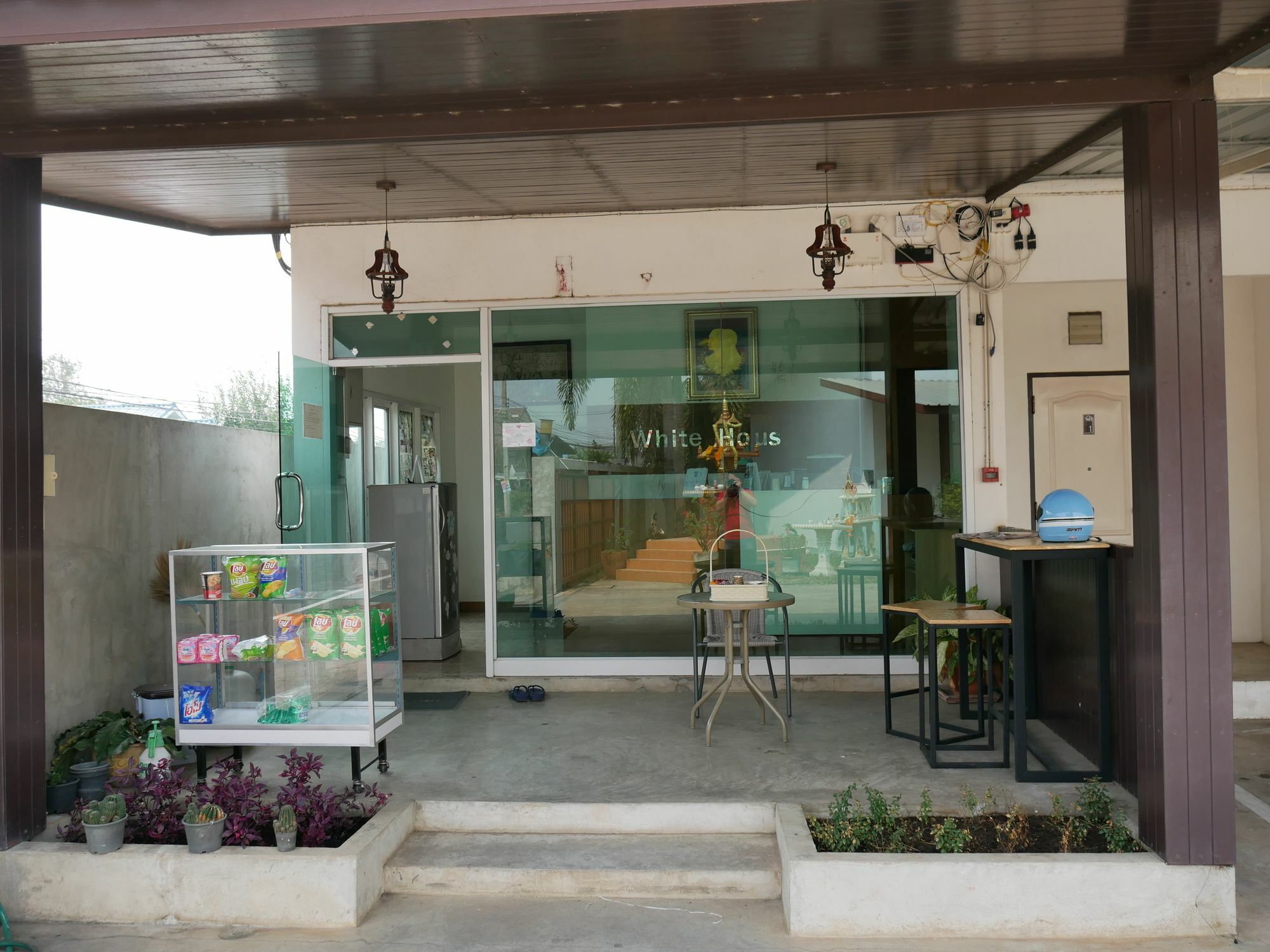 White House Inn Buriram