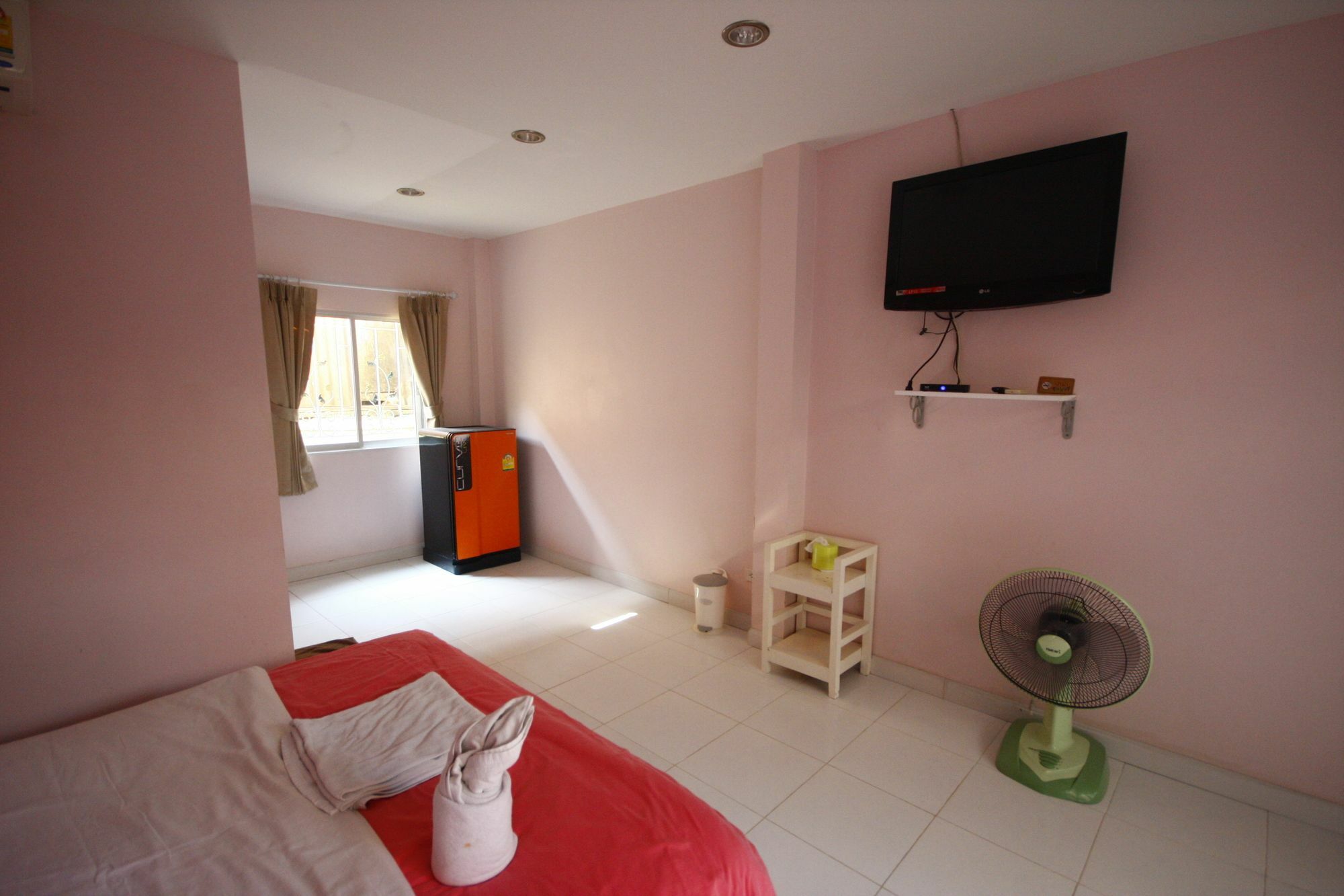 Tawaen Resort