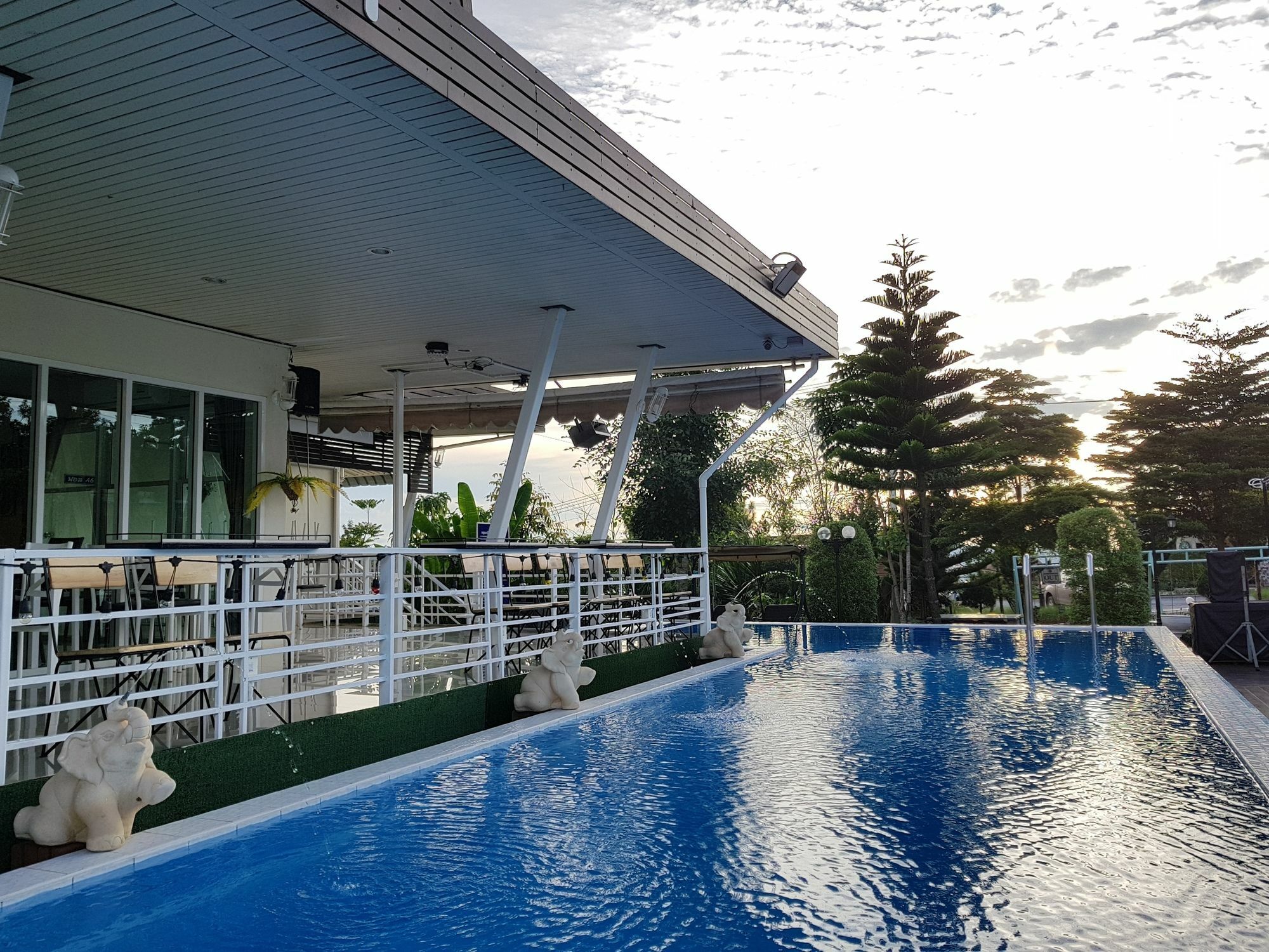 Mossview Khaokho Resort 3*