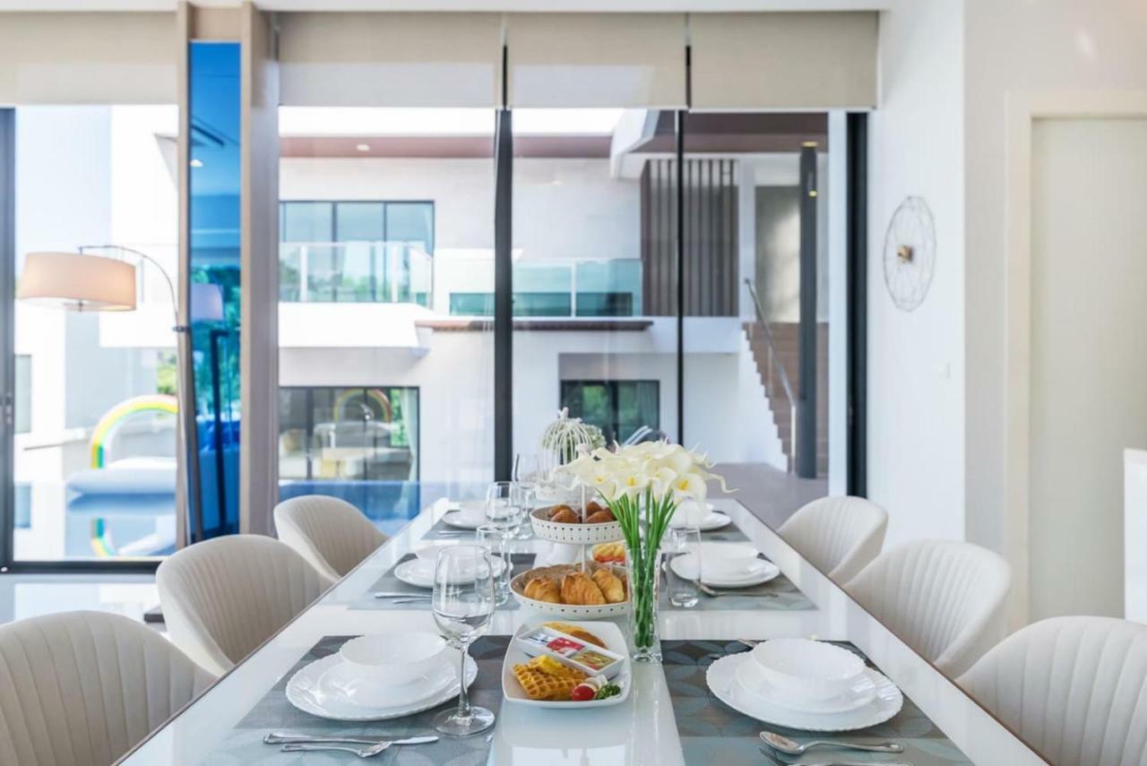 Holiday home Moevenpick Luxury Villa2fl-private Pool-sha Certified