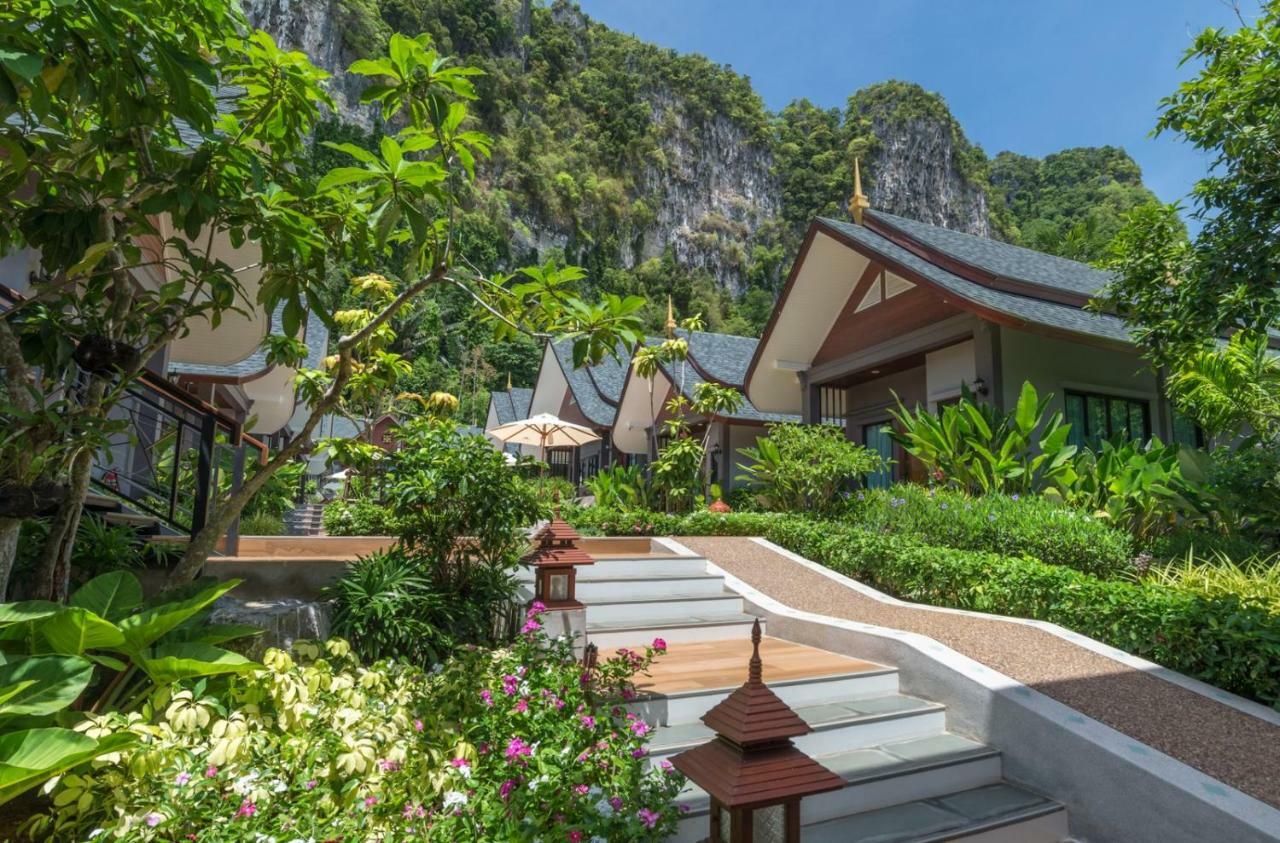 The Scene Cliff View Villa