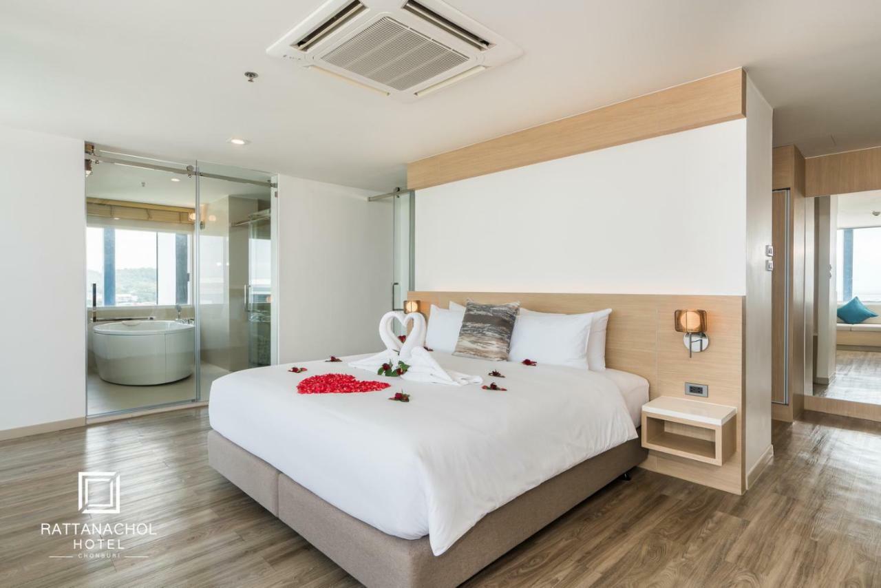 Rattanachol Hotel 4*