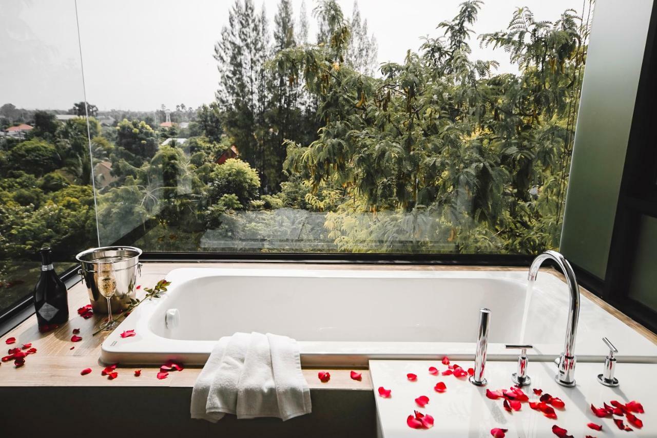 Hotel Kaida & Residences 3*
