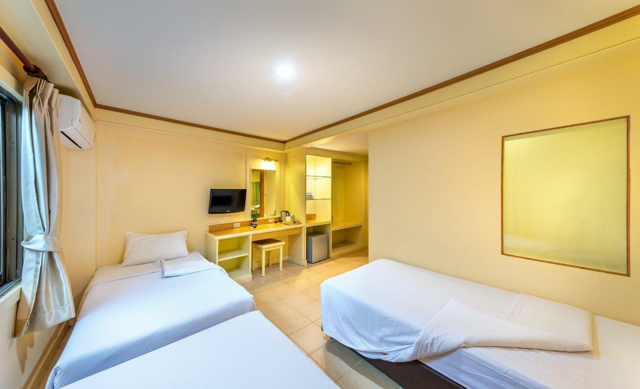 Beachfront Boutique 3*