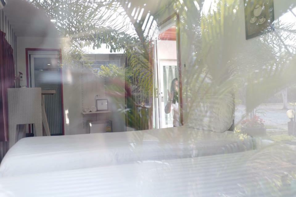 Resort Crystal Box Loei