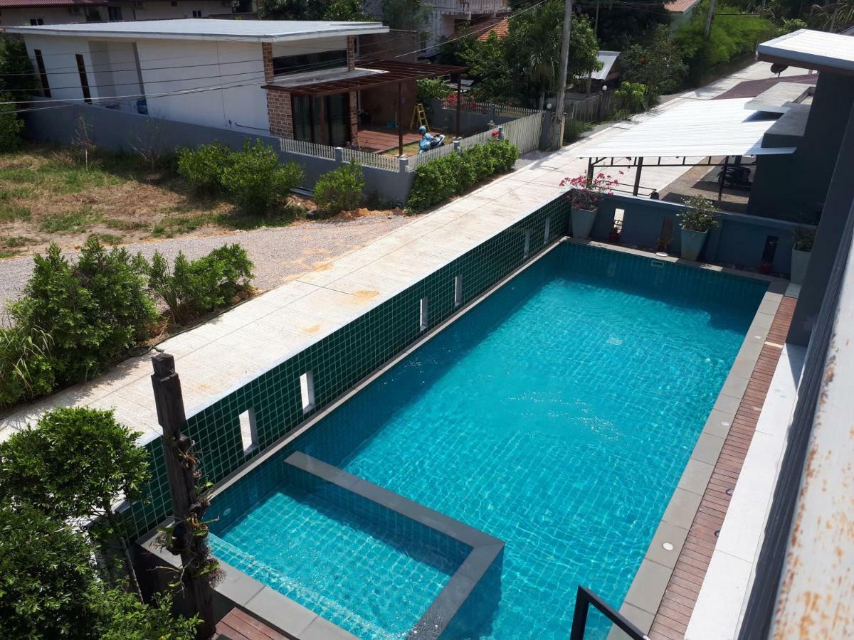 O2villa Aonang 3*