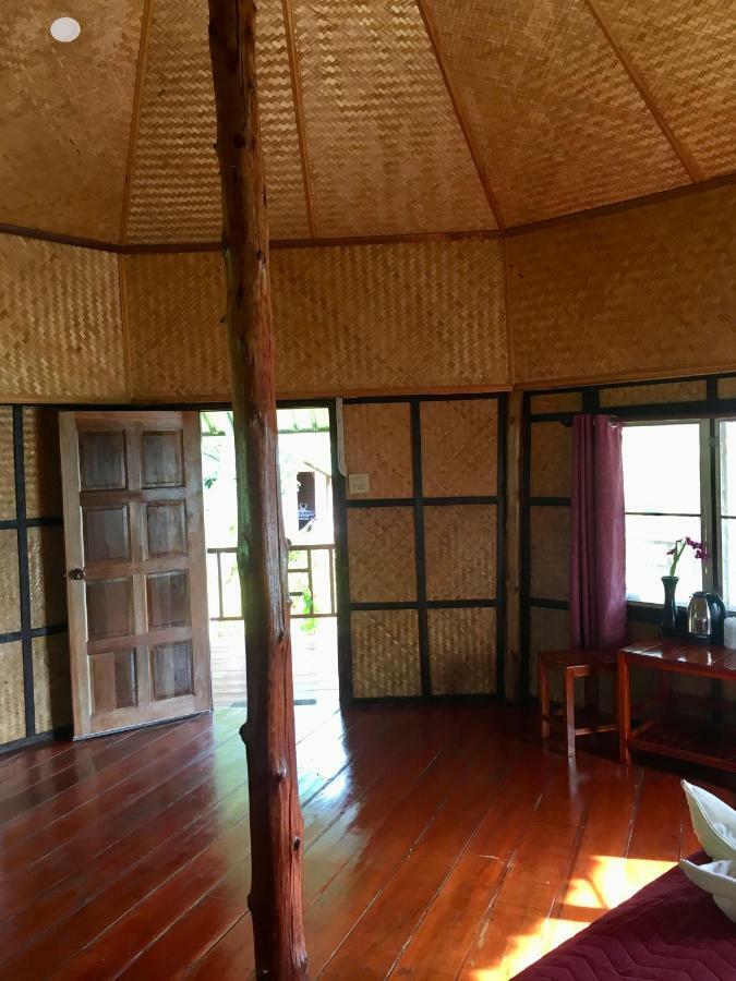 Tp Hut Resort *