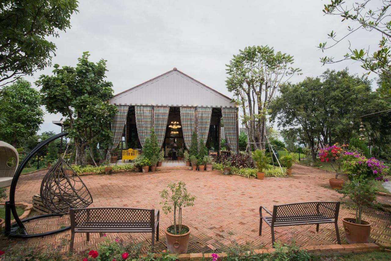 Thanburi Chom Thong