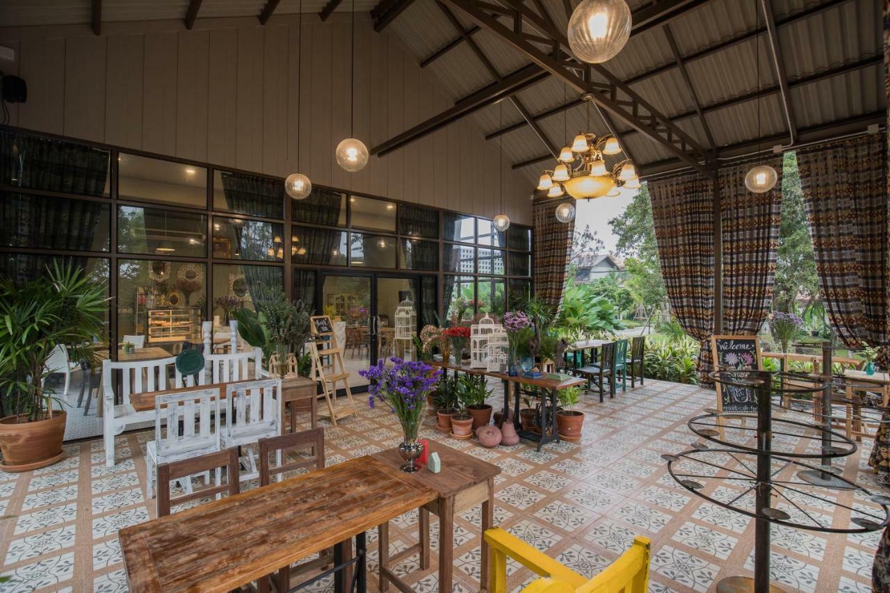 Hotel Thanburi Chom Thong