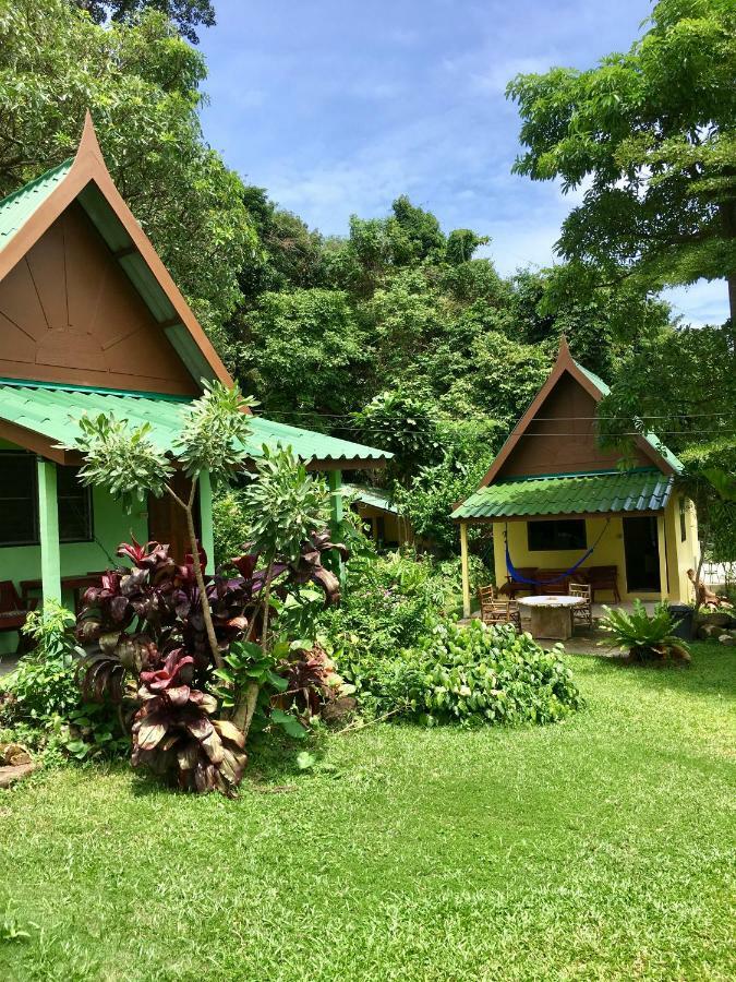Resort Tp Hut