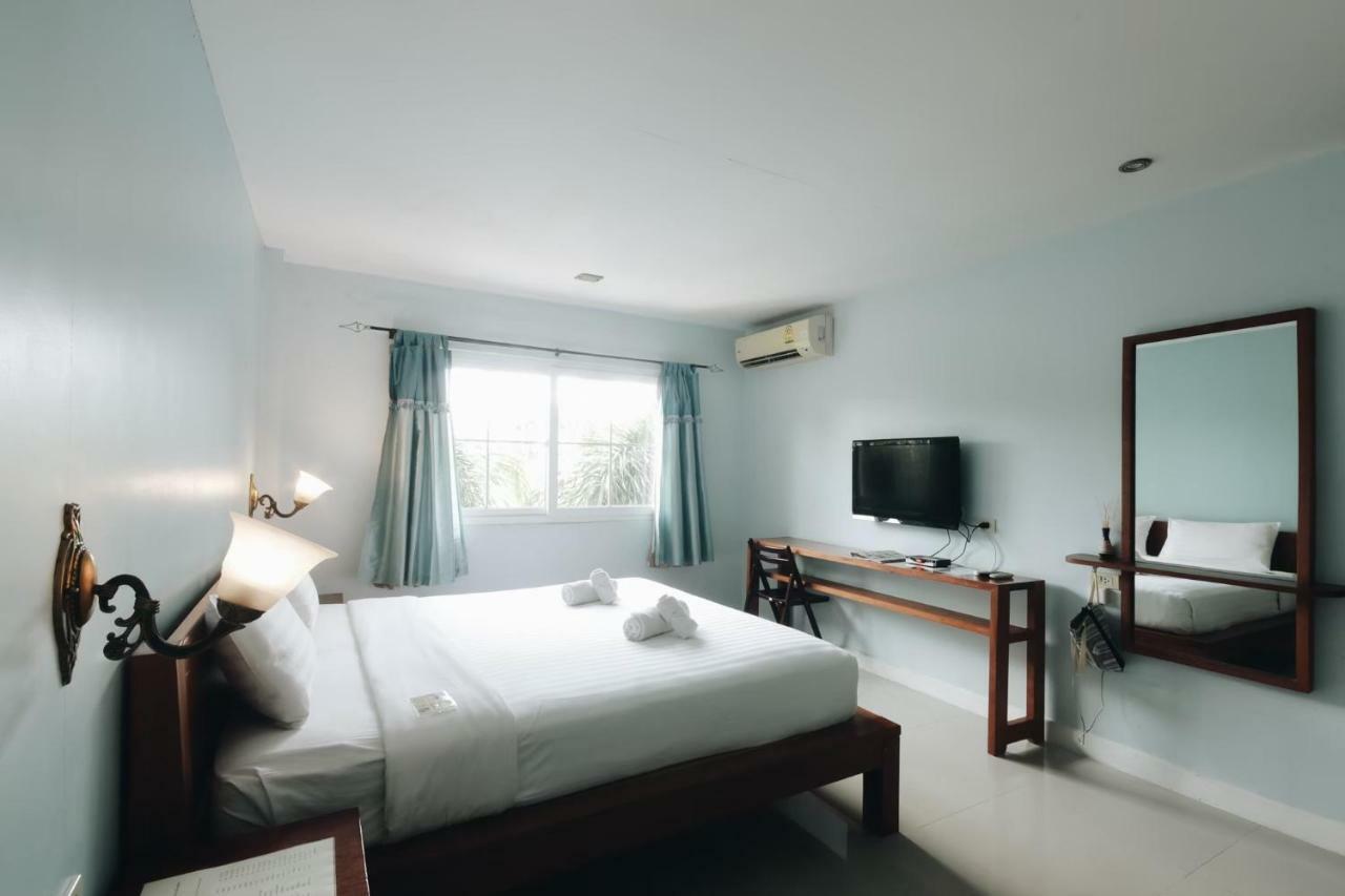 Pavilion 3*