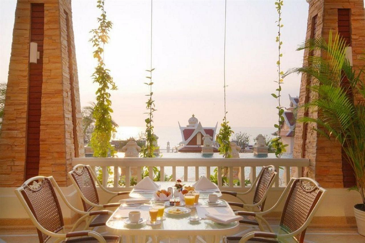 Resort Grand Pacific Sovereign &