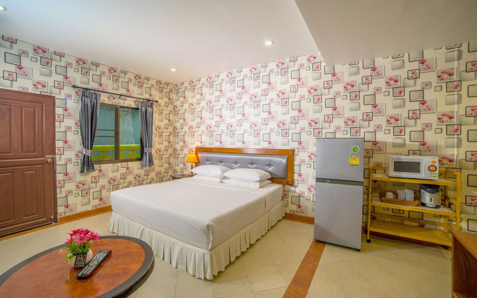 Phuket Apartment *