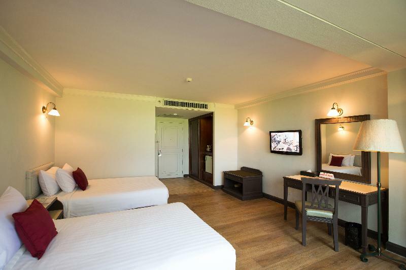 Hotel The Imperial & Convention Centre 4*