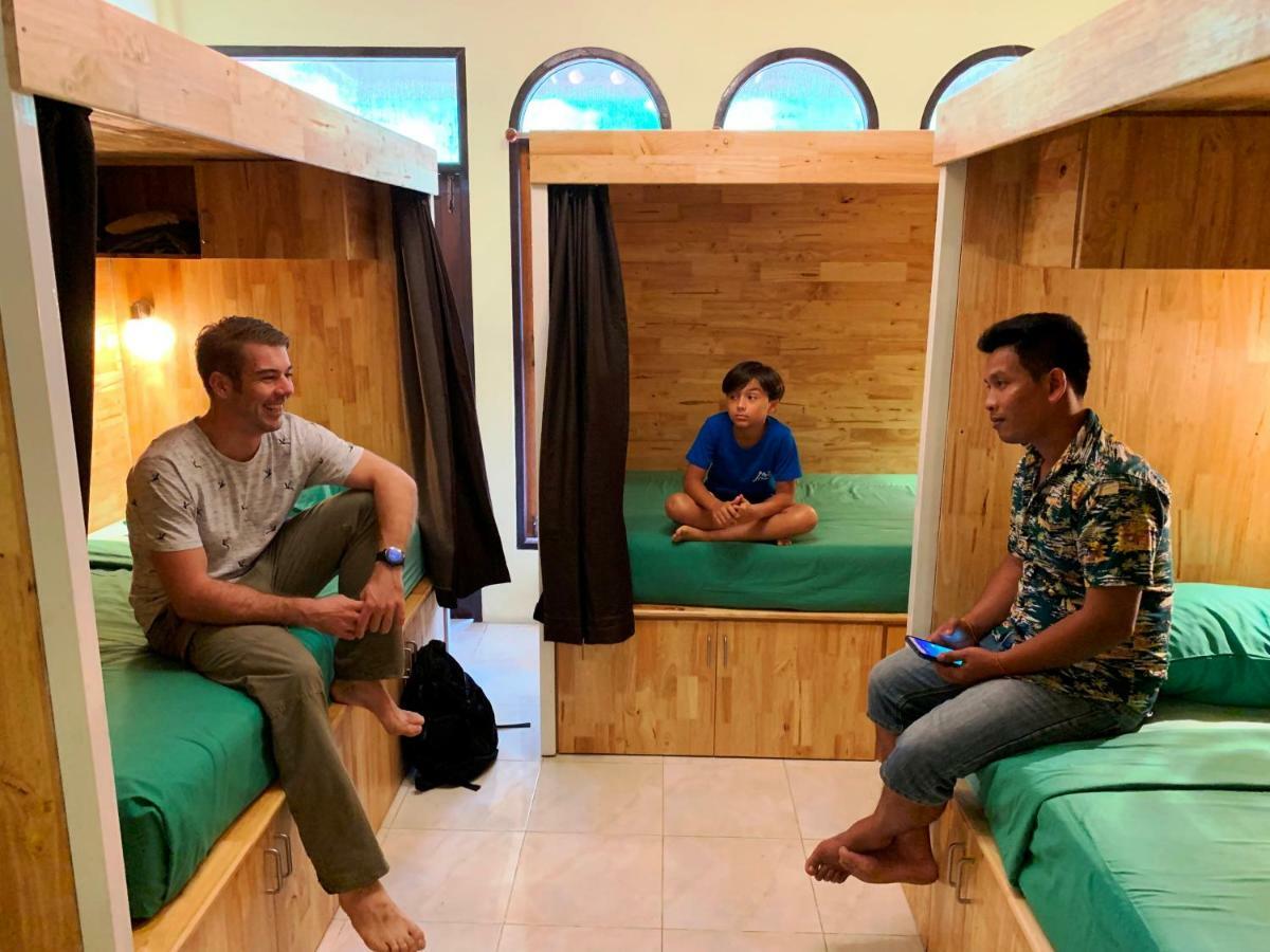 Hostel Coco Khao Sok *