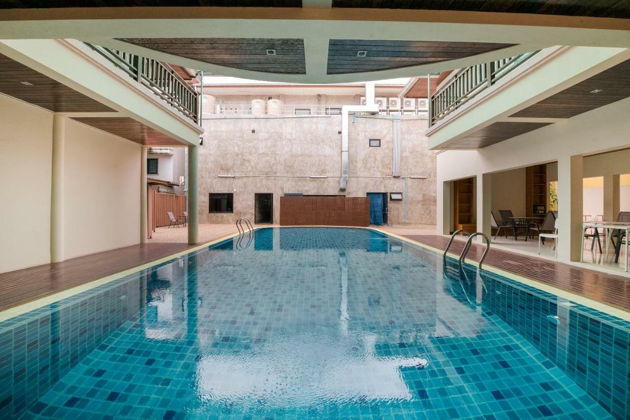 Oyo 257 Sea Paradise Hotel Sattahip