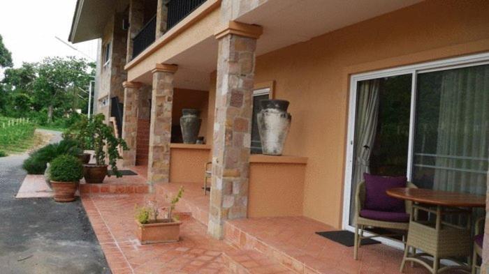 Granmonte Wine 4*
