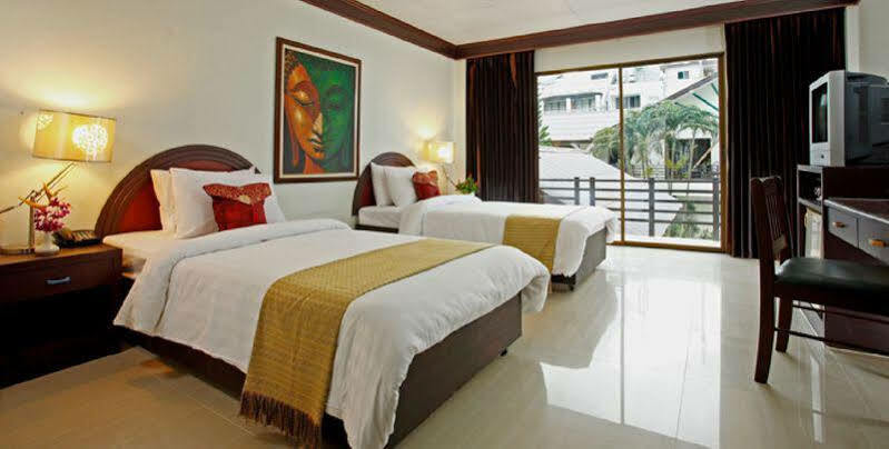 Bamboo & Hotel 3*