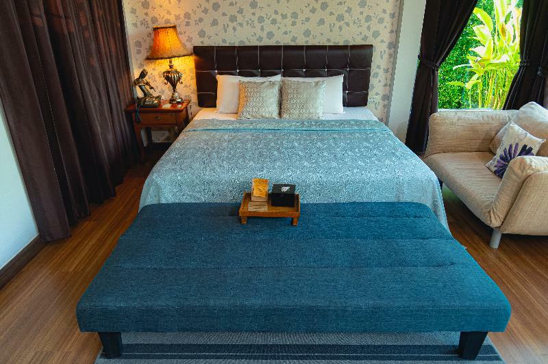 Bluemoon Riverside Resort