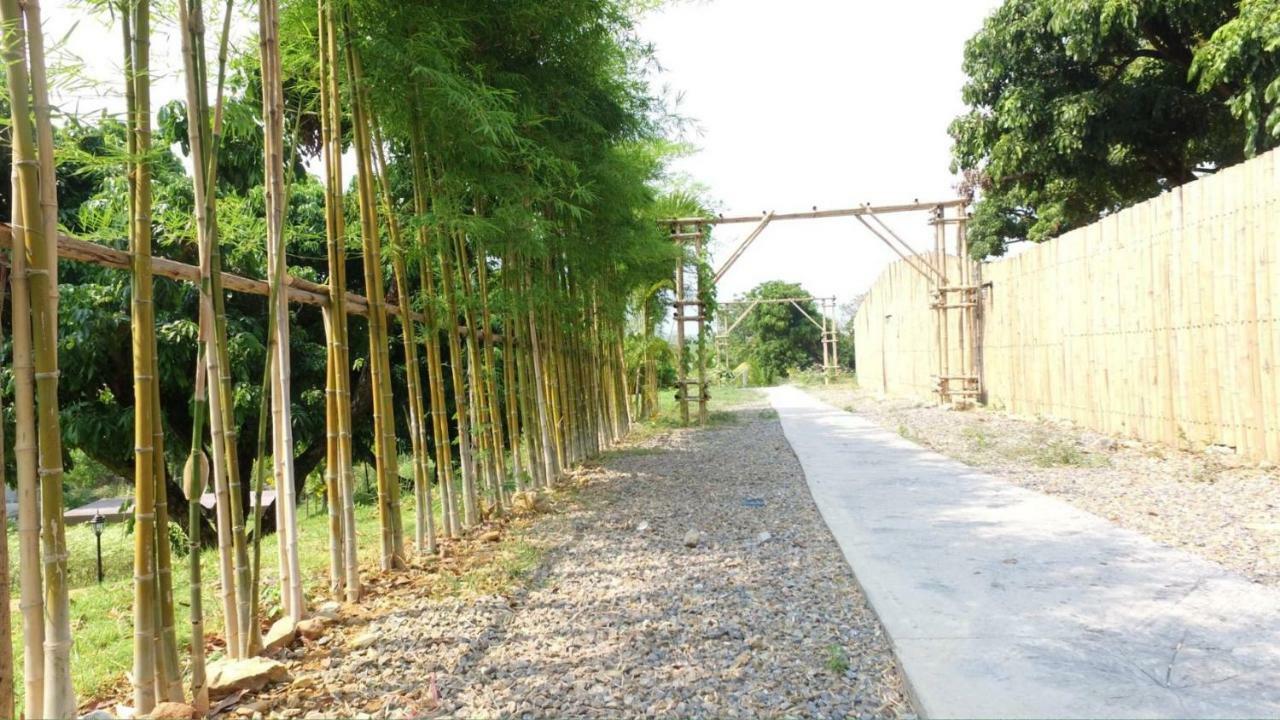 Thanburi Hotel 3*