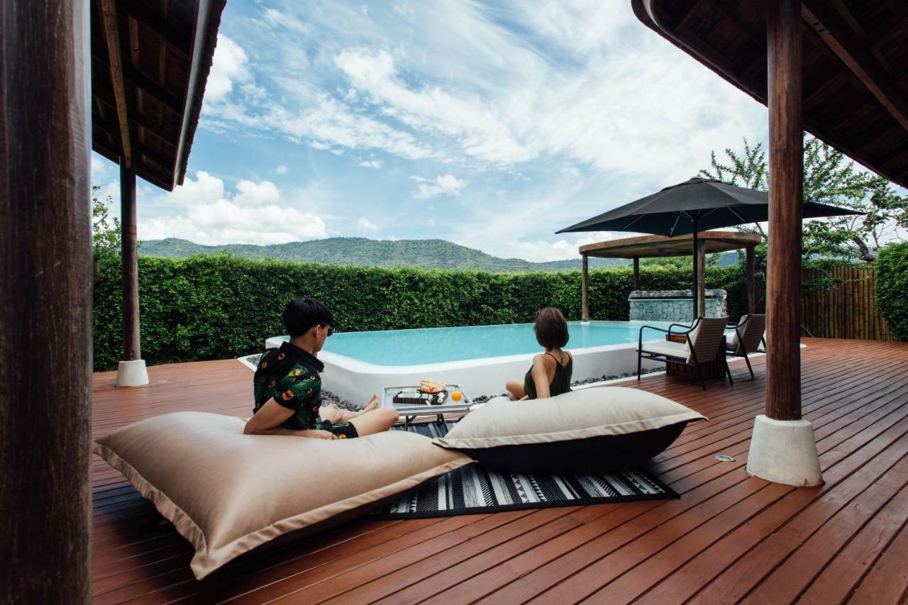 Resort Boribot Pool Mu Si
