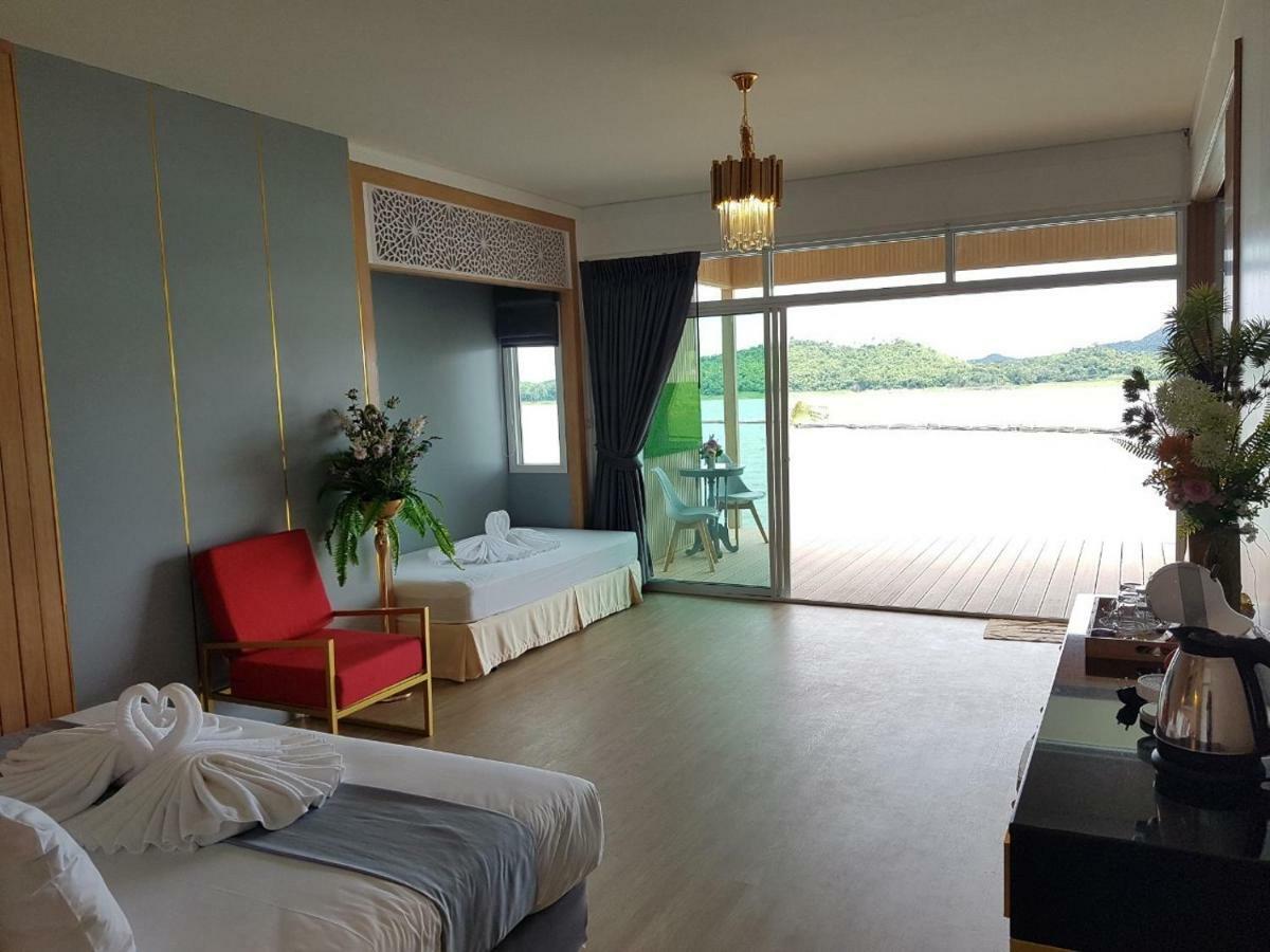 Resort Raya Buri Kanchanaburi 4*