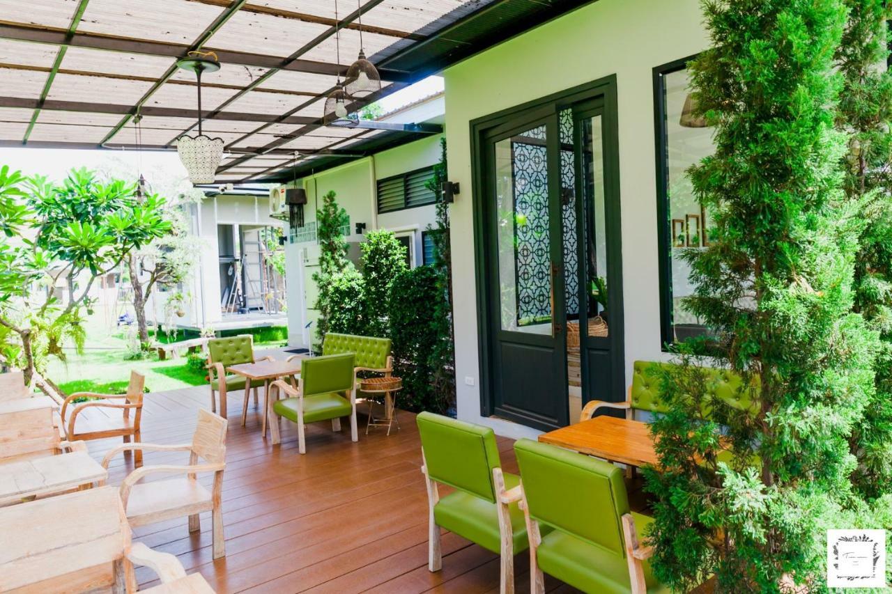 La Riva Boutique Resort